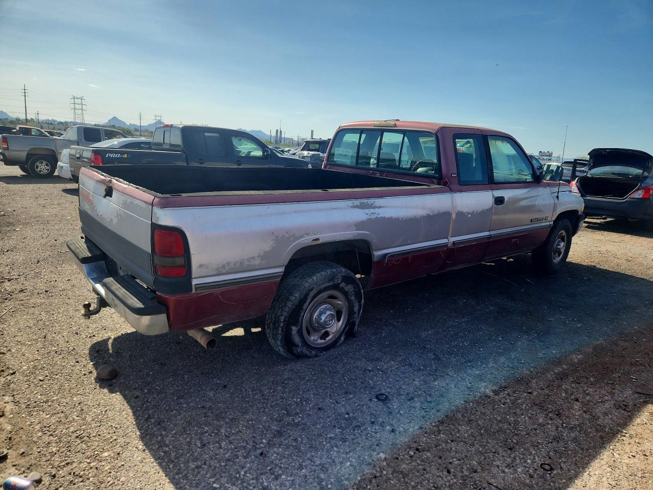 1996 Dodge Ram 2500 Two Tone vin: 3B7KC23Z3TM150806