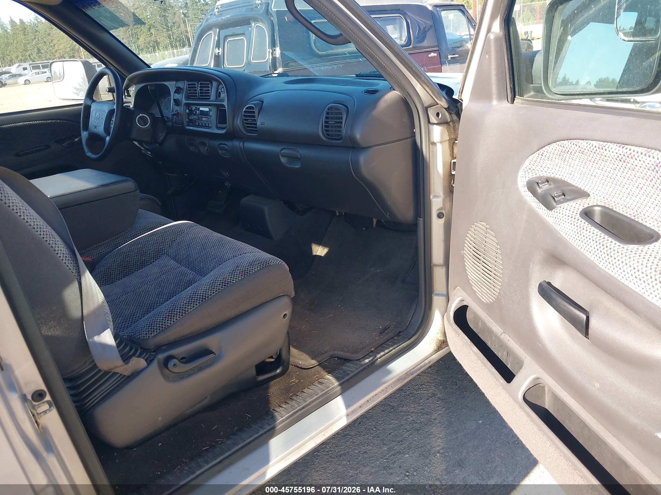 1999 Dodge Ram 2500 St Silver vin: 3B7KC23Z8XG120799