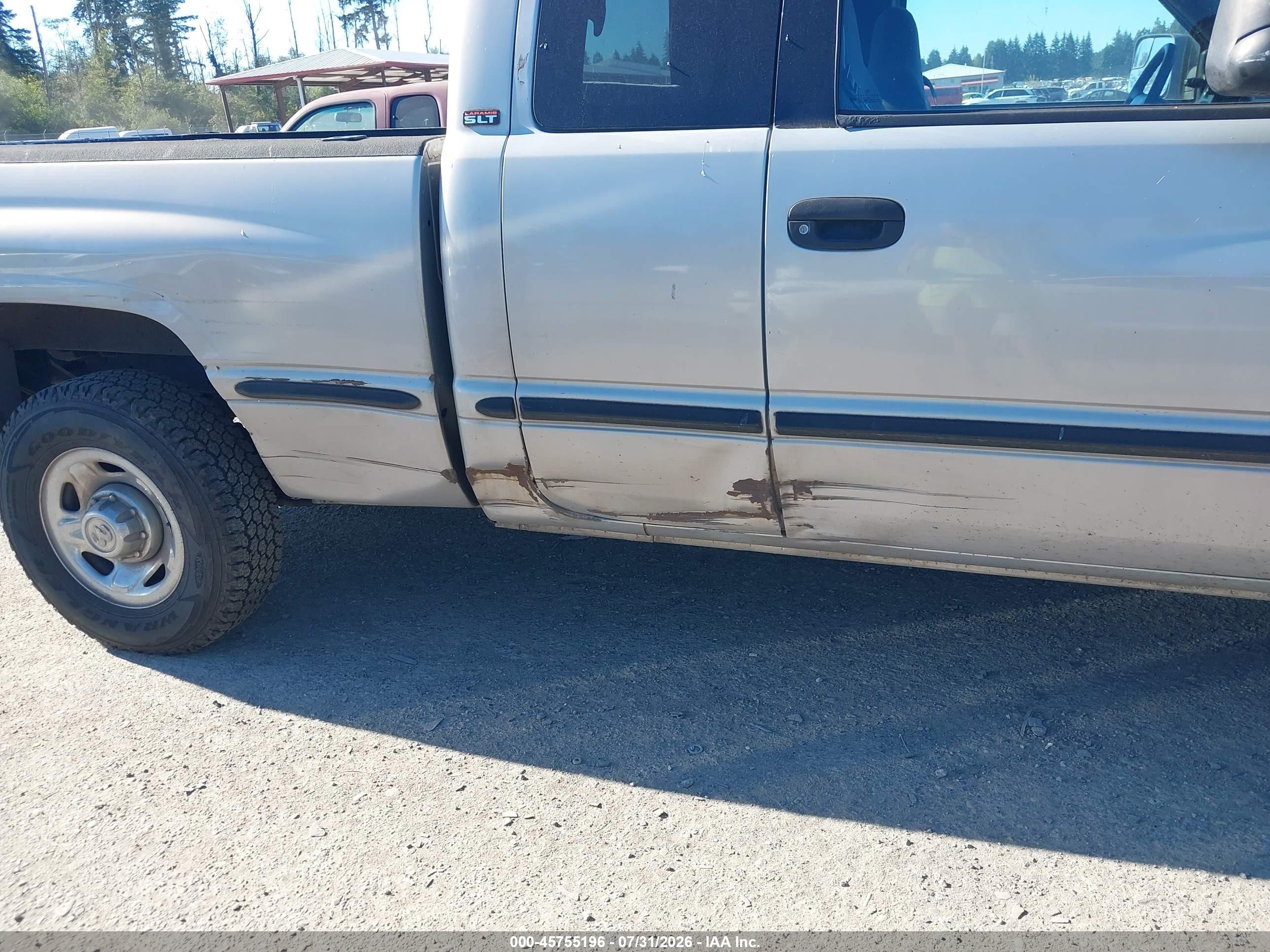 1999 Dodge Ram 2500 St Silver vin: 3B7KC23Z8XG120799