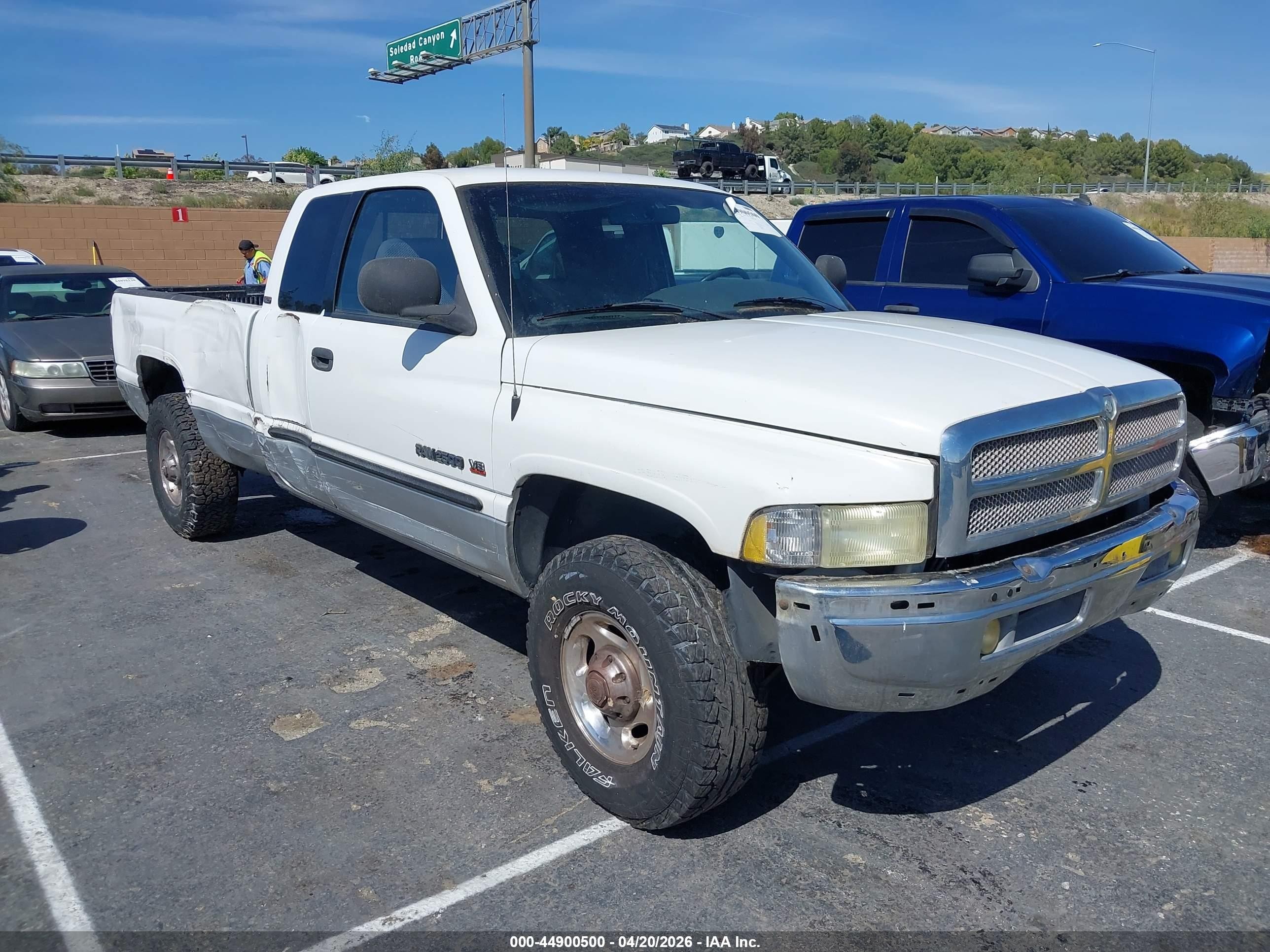 2001 Dodge Ram 2500 St White vin: 3B7KC23Z91G772547