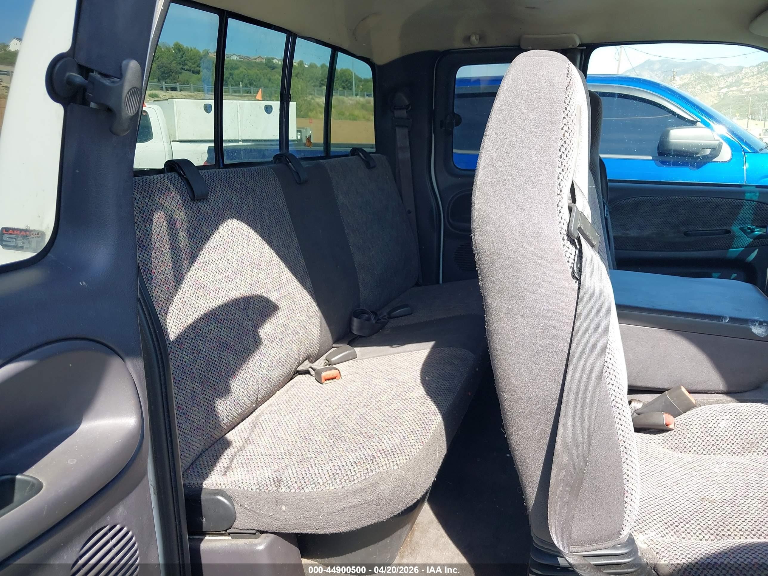 2001 Dodge Ram 2500 St White vin: 3B7KC23Z91G772547