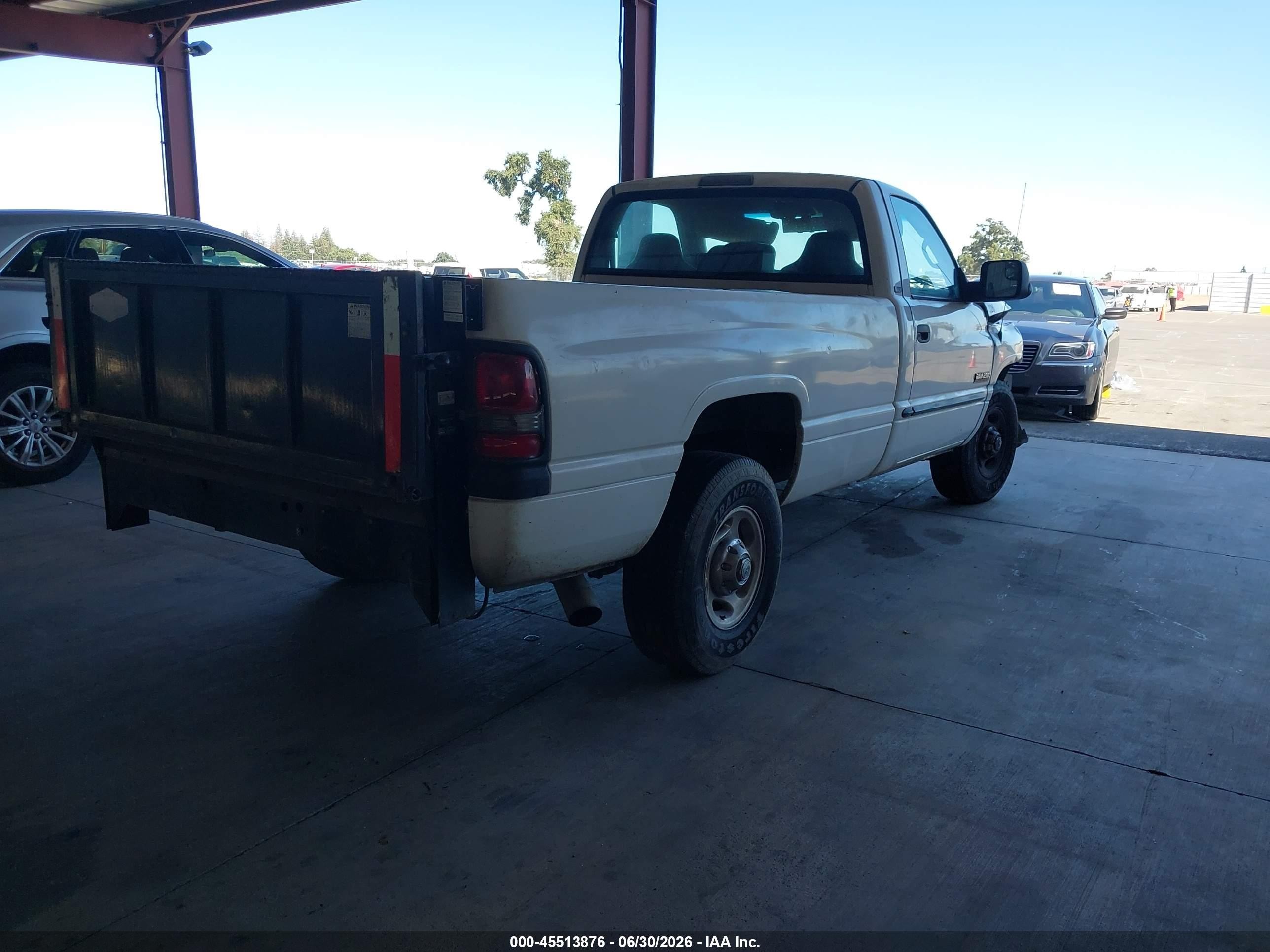 2001 Dodge Ram 2500 St White vin: 3B7KC26611M501257