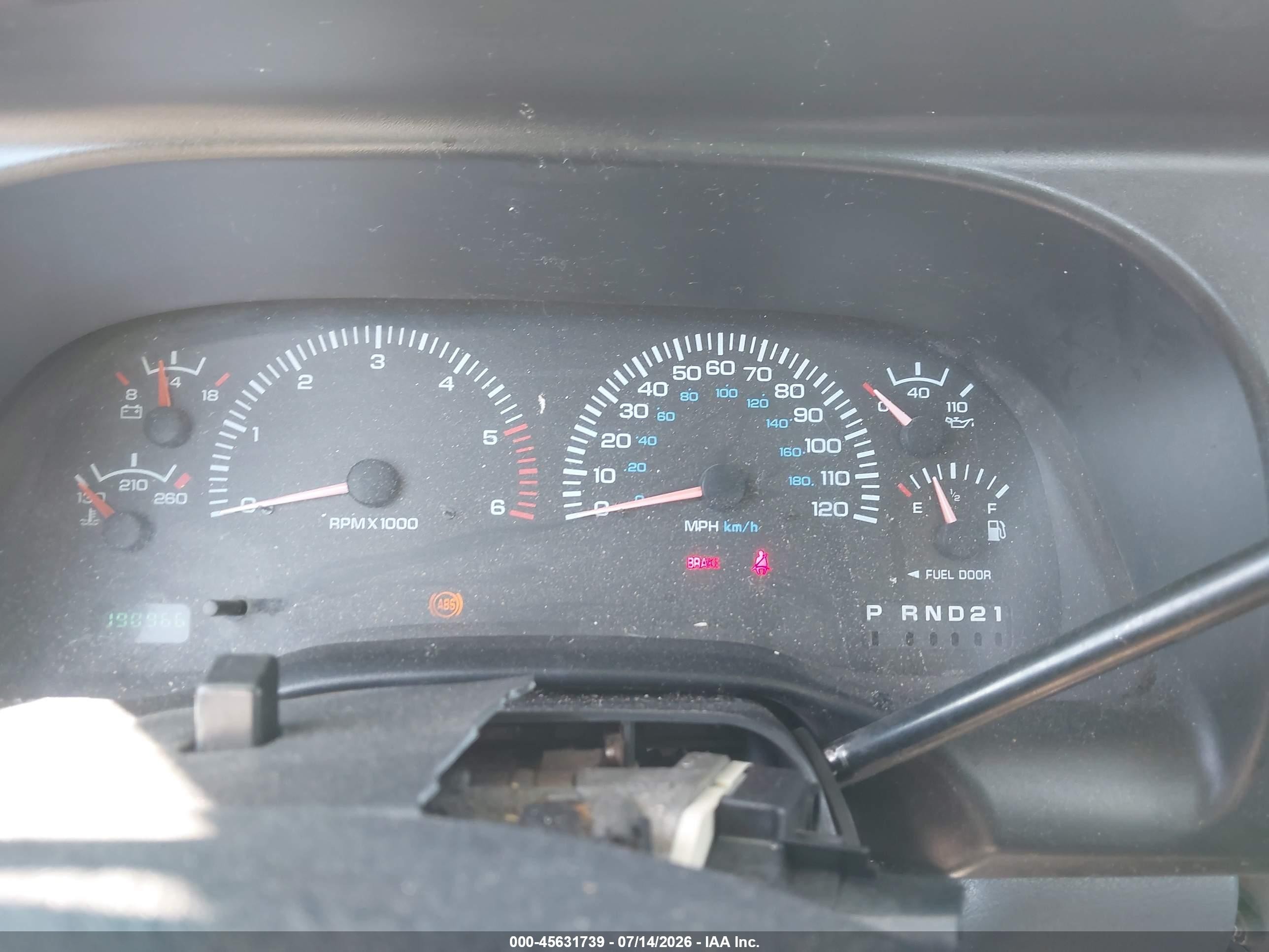 2001 Dodge Ram 2500 St White vin: 3B7KC26Z71M530210