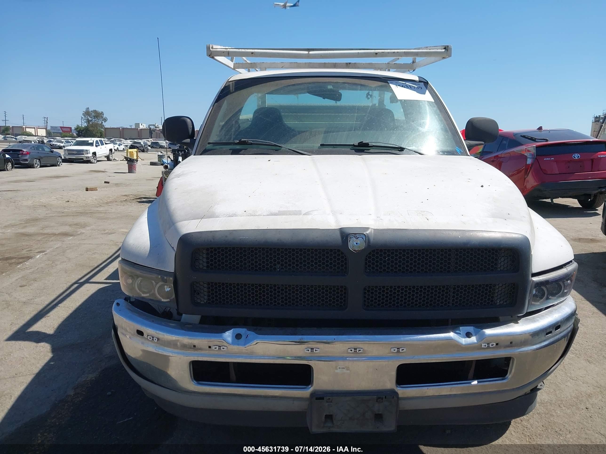 2001 Dodge Ram 2500 St White vin: 3B7KC26Z71M530210