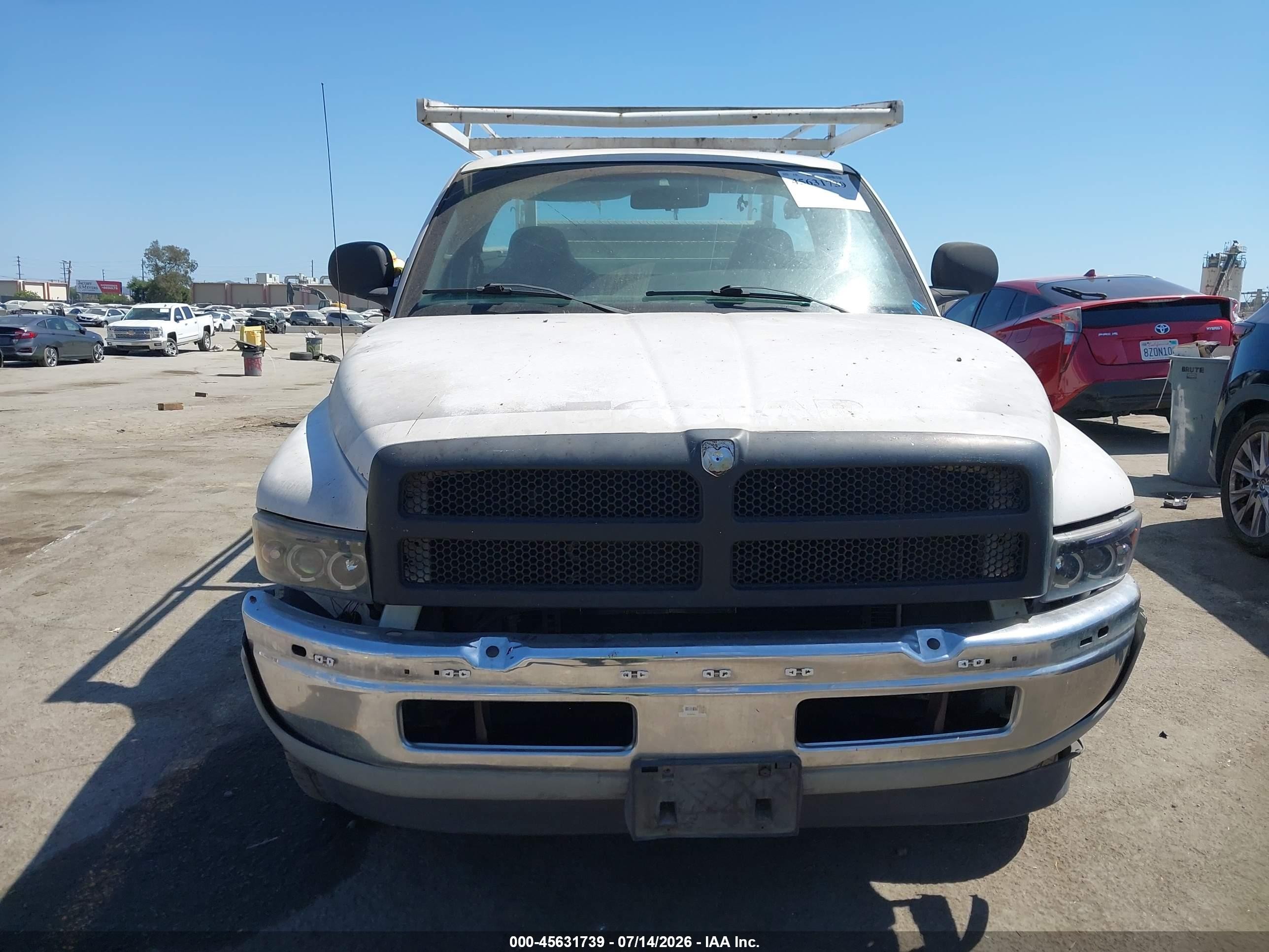 2001 Dodge Ram 2500 St White vin: 3B7KC26Z71M530210