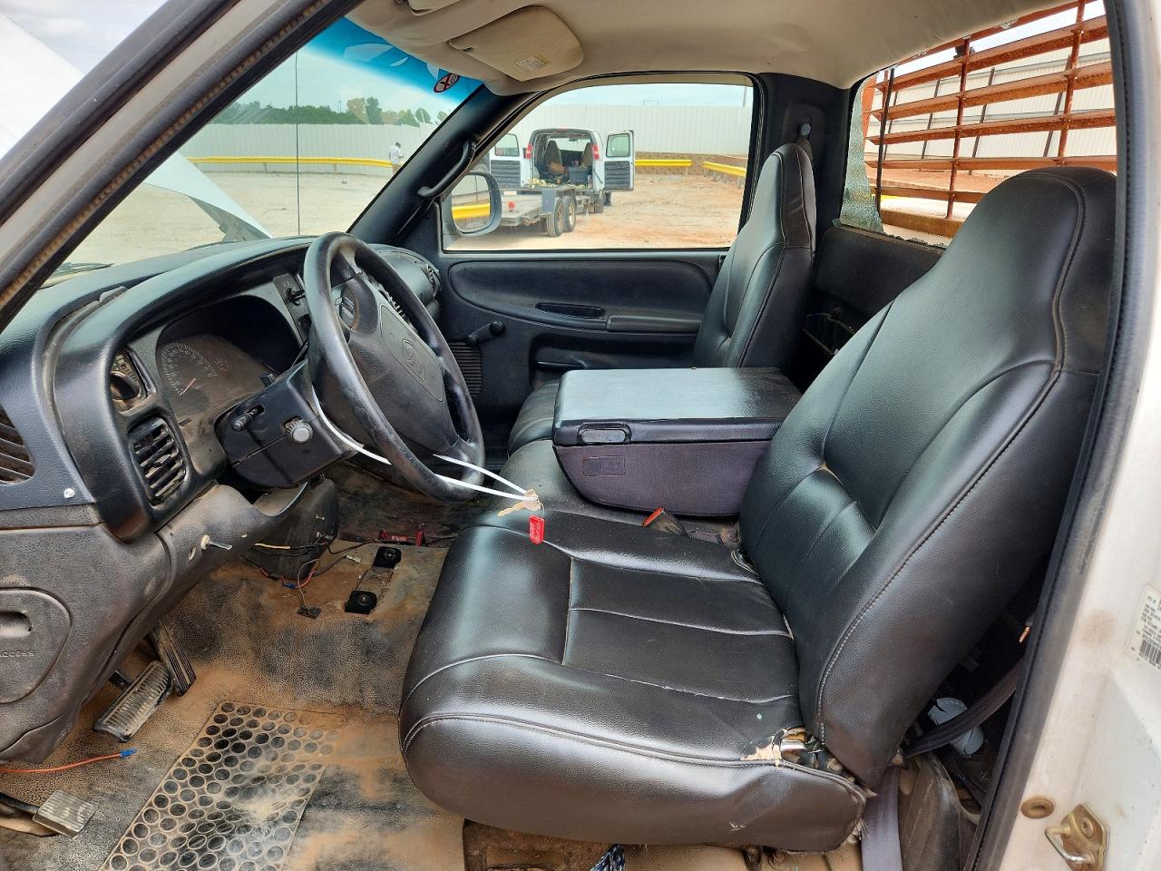 1999 Dodge Ram 2500 White vin: 3B7KC26Z8XM578937