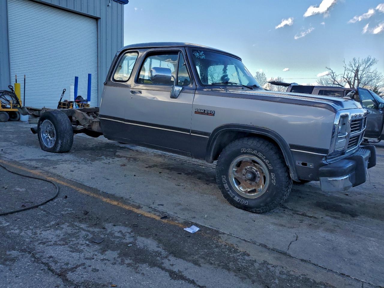 1993 Dodge D-series D200 Gray vin: 3B7KE23C0PM138396