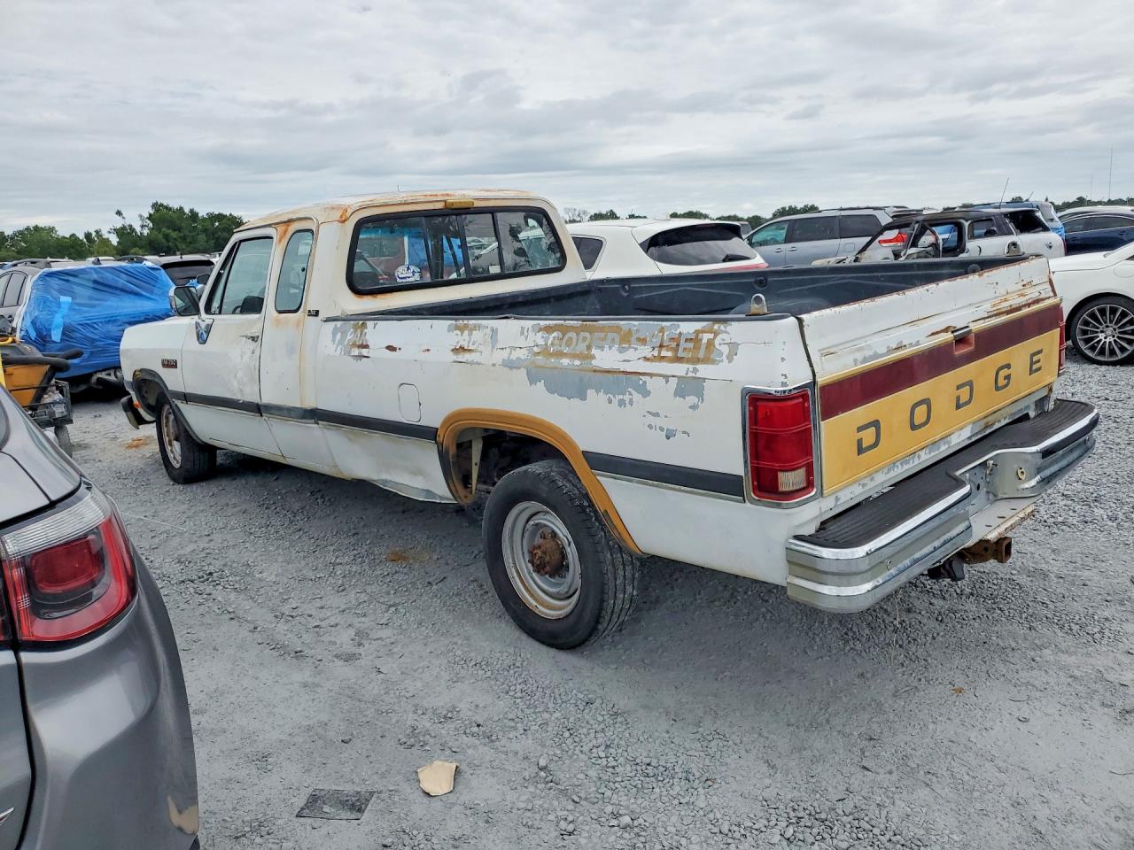 1992 Dodge D-series D200 White vin: 3B7KE23C5NM570205