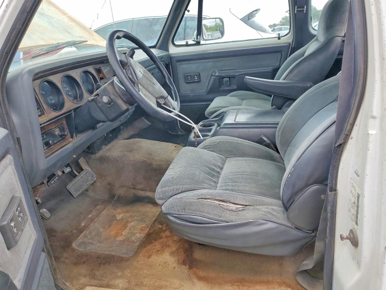 1992 Dodge D-series D200 White vin: 3B7KE23C5NM570205