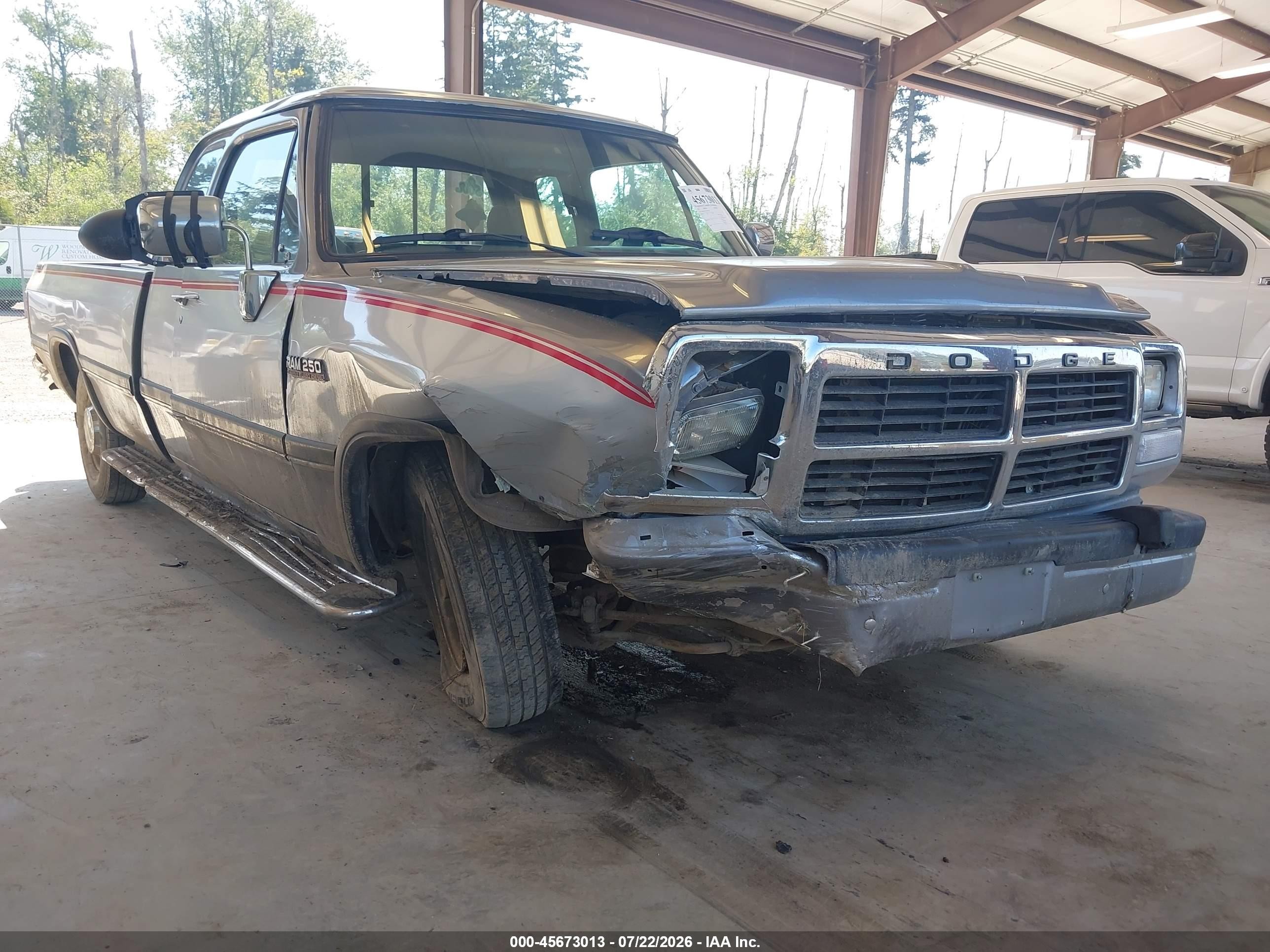 1992 Dodge D-series D200/d250 Silver vin: 3B7KE23C7NM561926