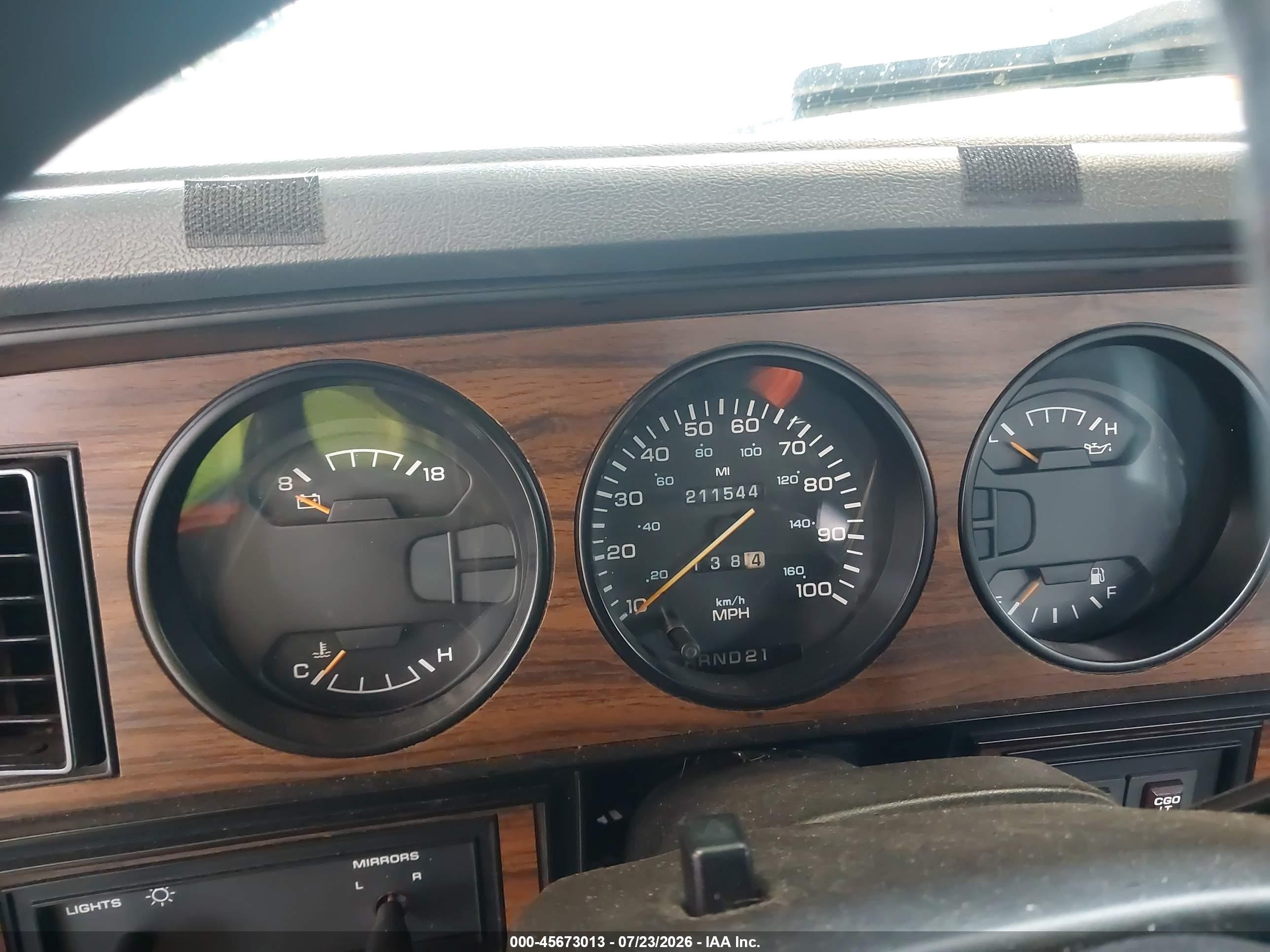 1992 Dodge D-series D200/d250 Silver vin: 3B7KE23C7NM561926