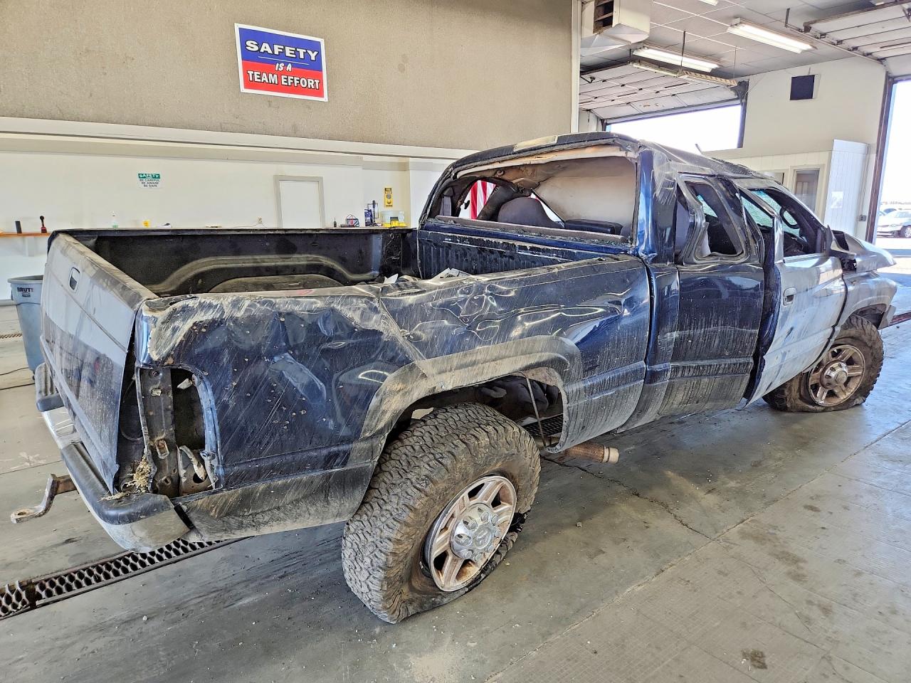 2000 Dodge Ram 2500 Black vin: 3B7KF2361YG153111