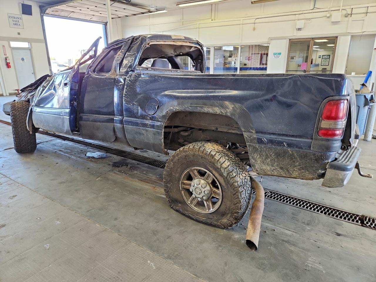 2000 Dodge Ram 2500 Black vin: 3B7KF2361YG153111