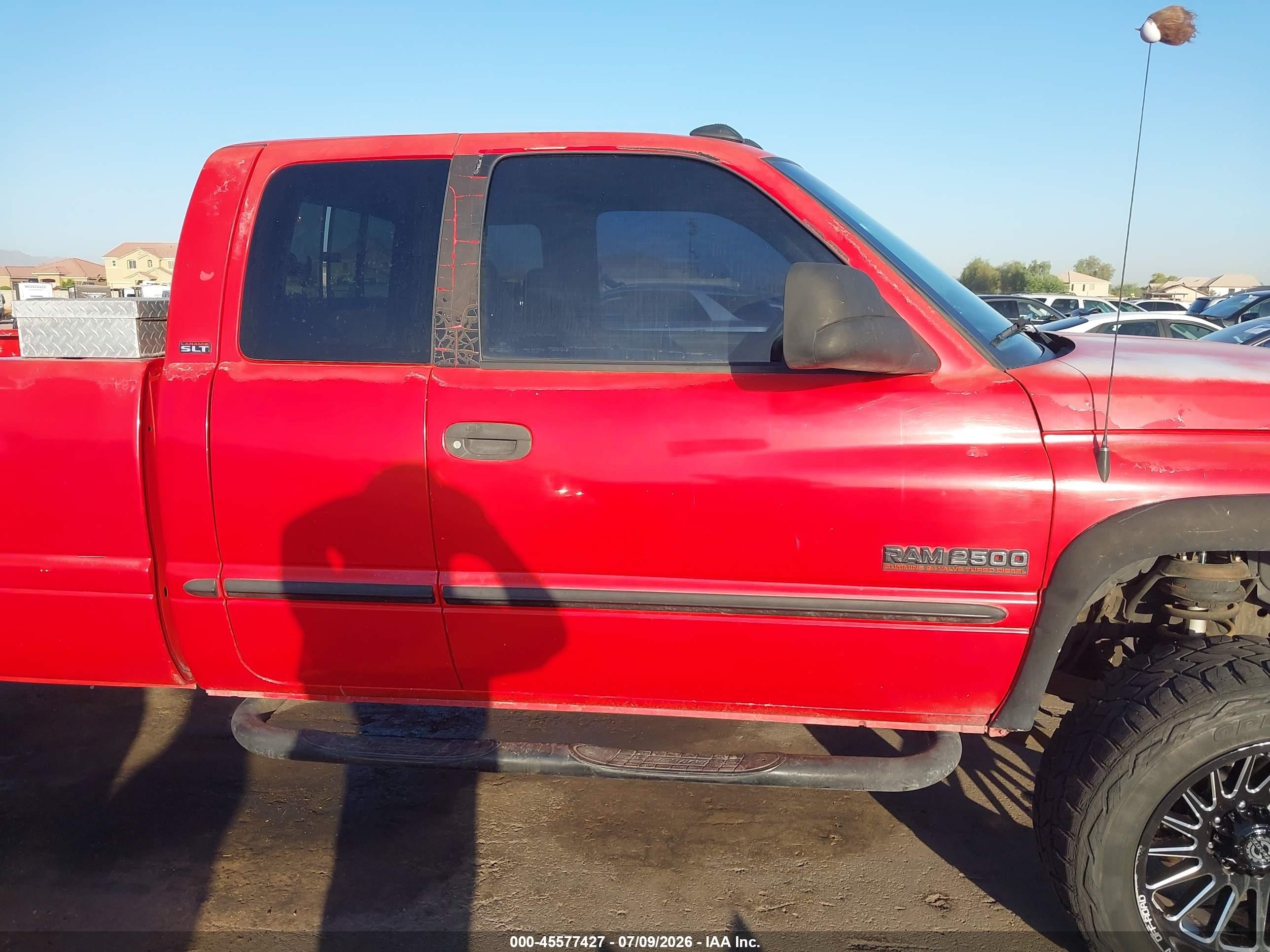 2000 Dodge Ram 2500 St Red vin: 3B7KF2362YG143977