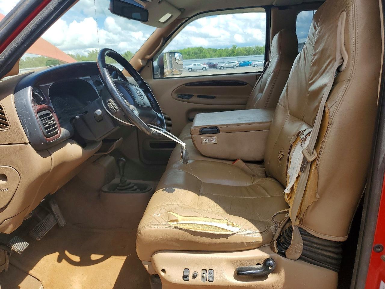 2002 Dodge Ram 2500 Красный vin: 3B7KF23652M314911
