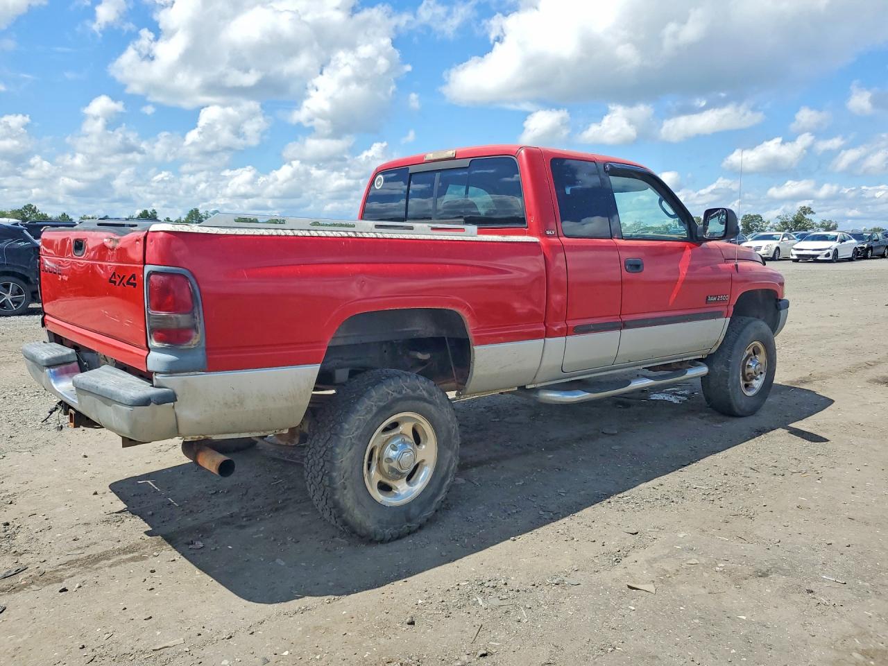 2002 Dodge Ram 2500 Красный vin: 3B7KF23652M314911