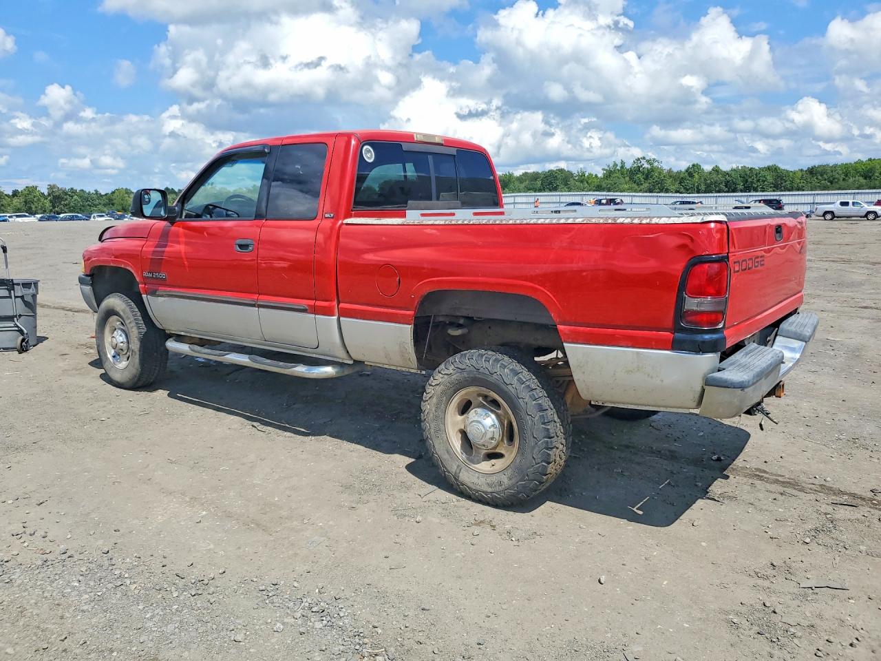 2002 Dodge Ram 2500 Красный vin: 3B7KF23652M314911