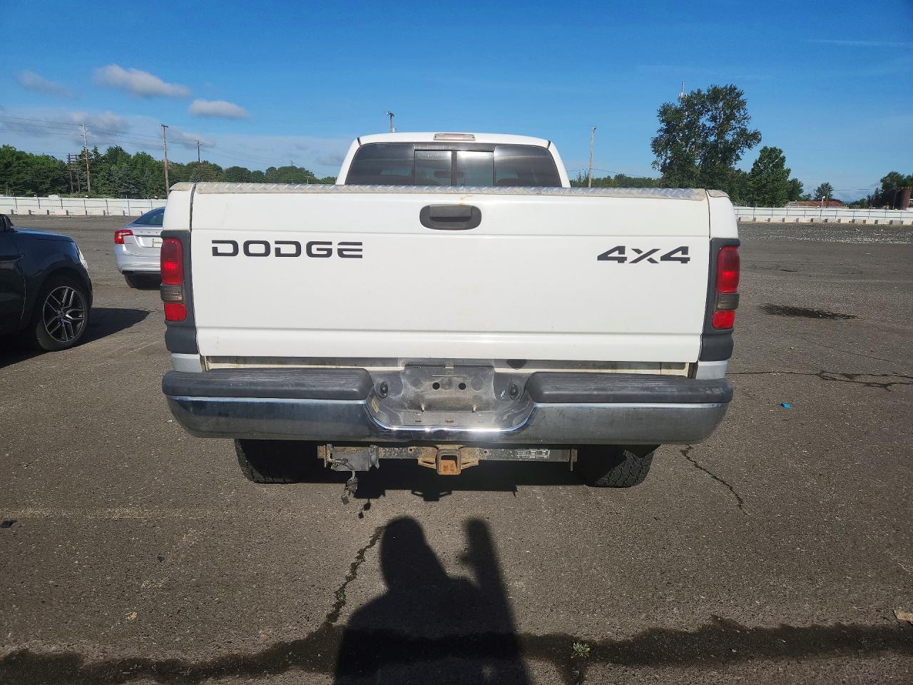 2002 Dodge Ram 2500 White vin: 3B7KF23682M257927