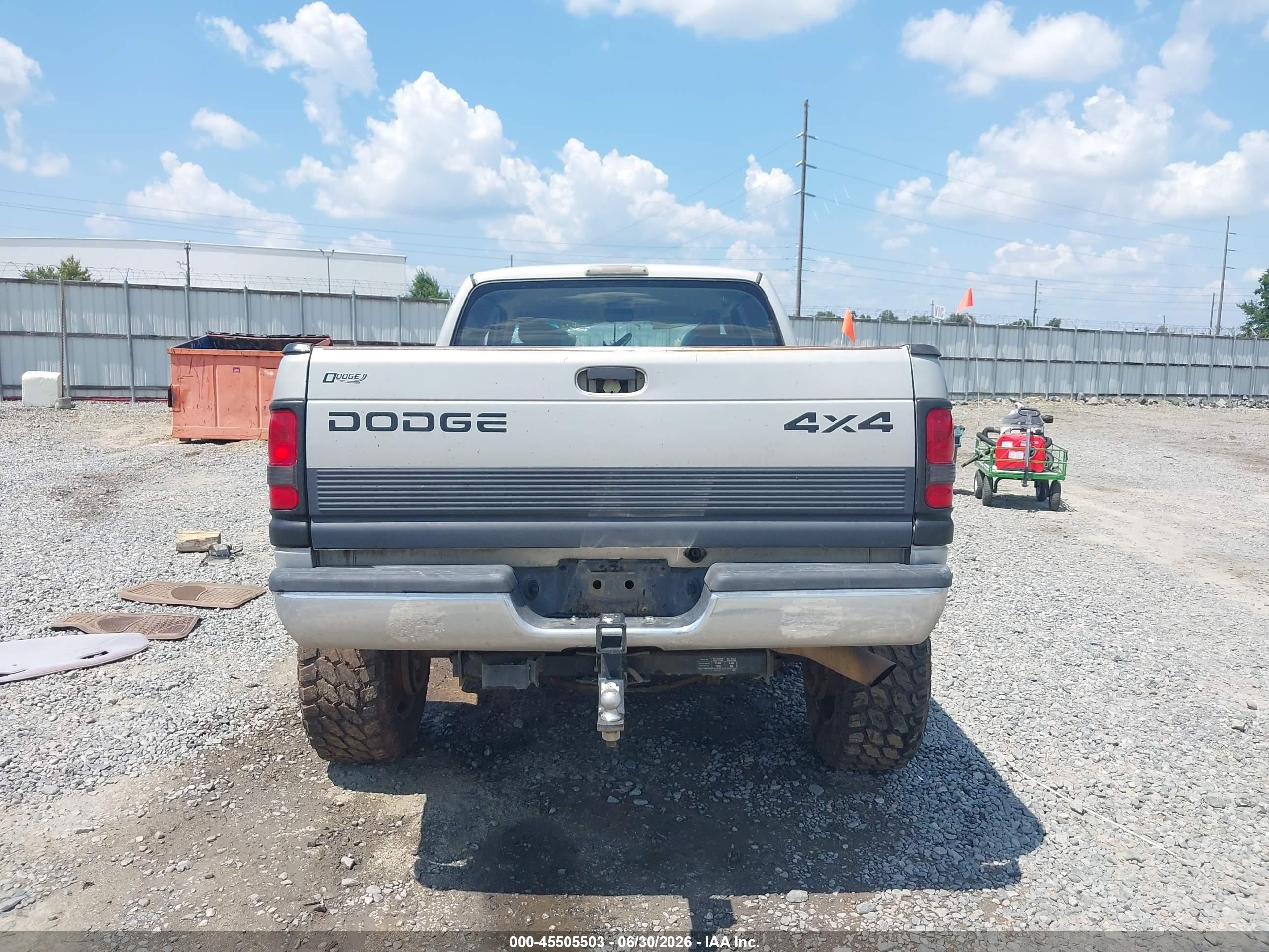 2001 Dodge Ram 2500 St Silver vin: 3B7KF236X1G188509