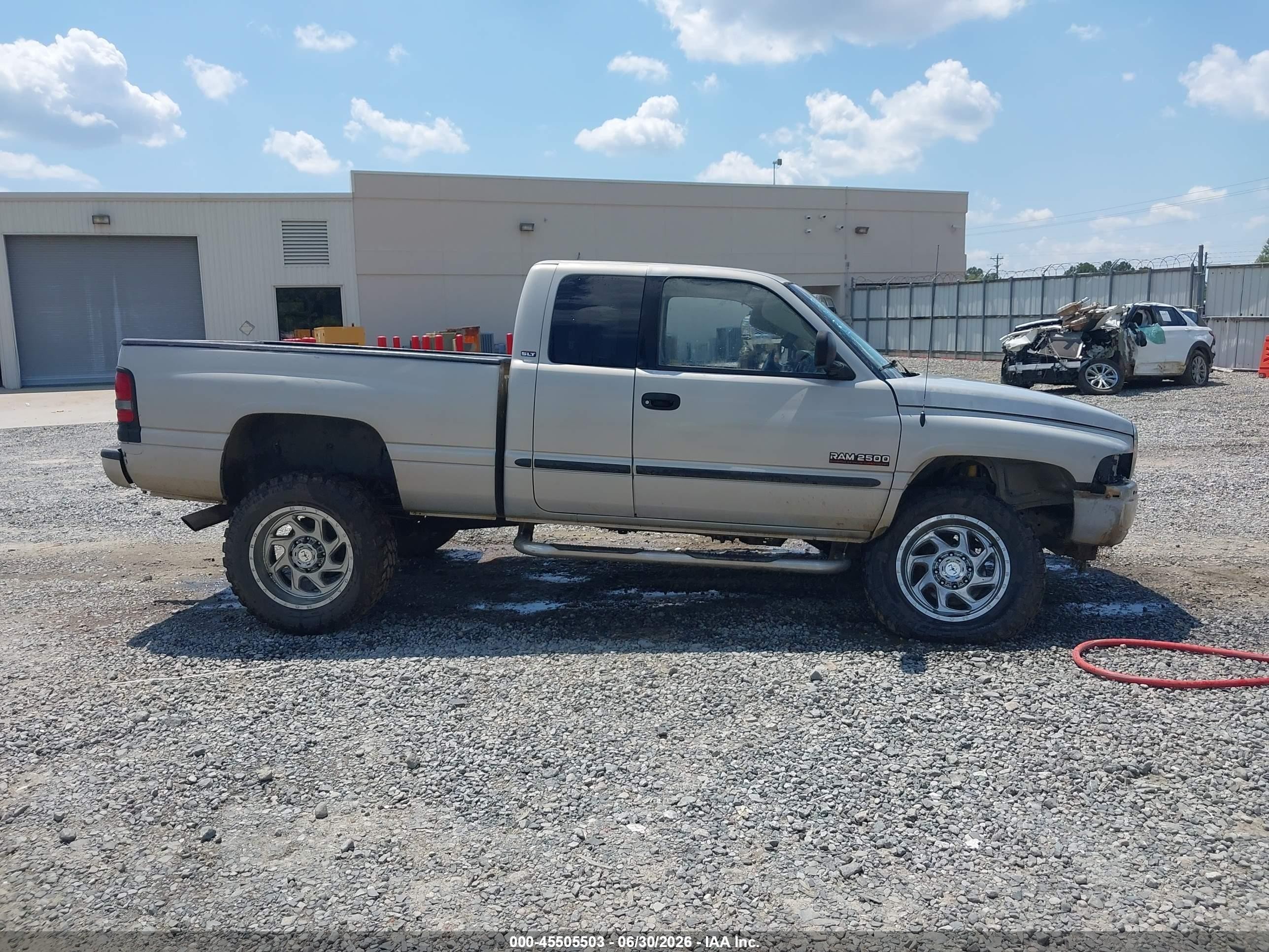 2001 Dodge Ram 2500 St Silver vin: 3B7KF236X1G188509