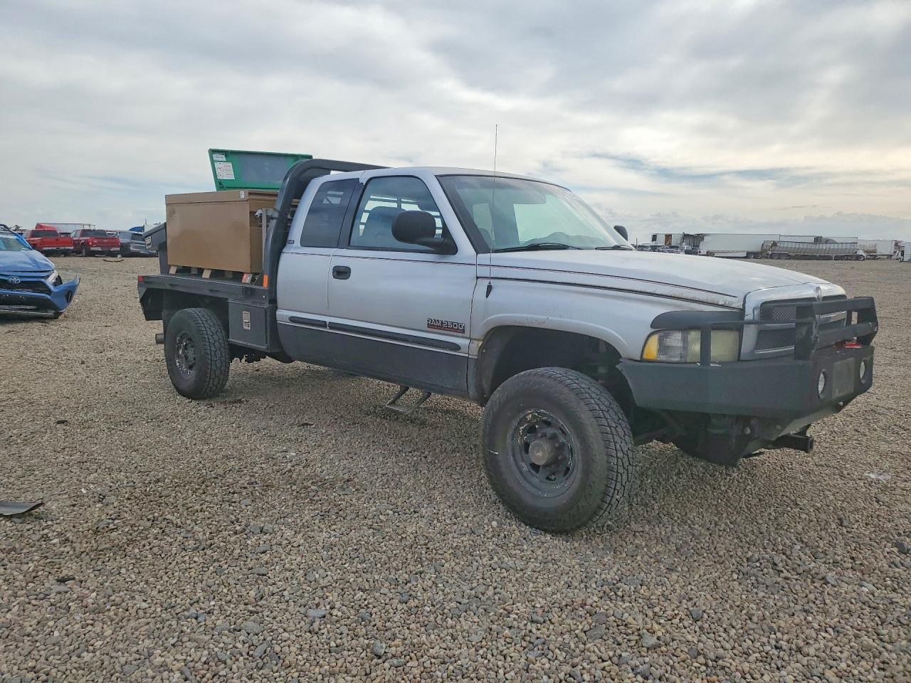 2002 Dodge Ram 2500 Silver vin: 3B7KF23C42M213526
