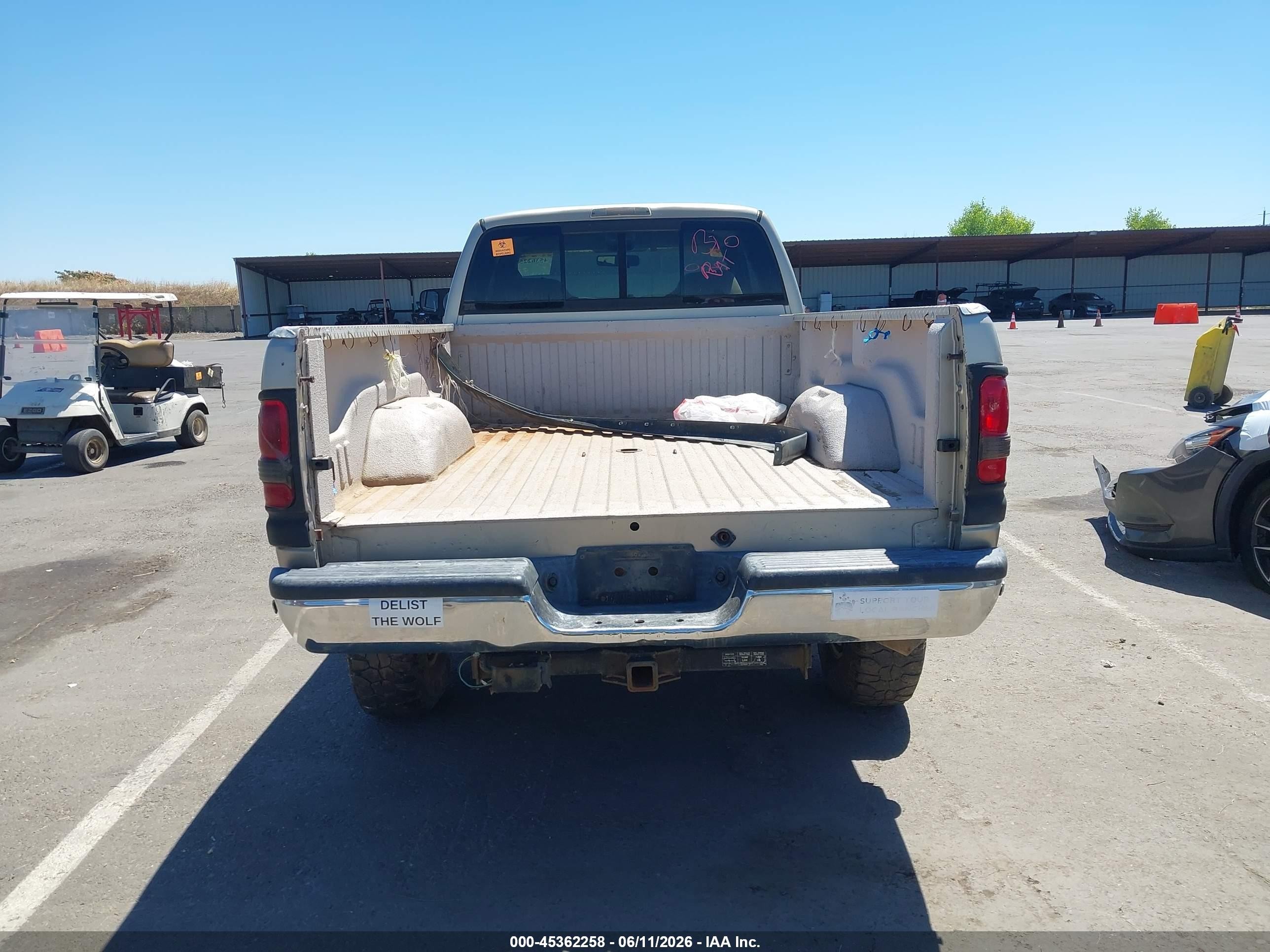 2002 Dodge Ram 2500 St Gold vin: 3B7KF23C52M260743