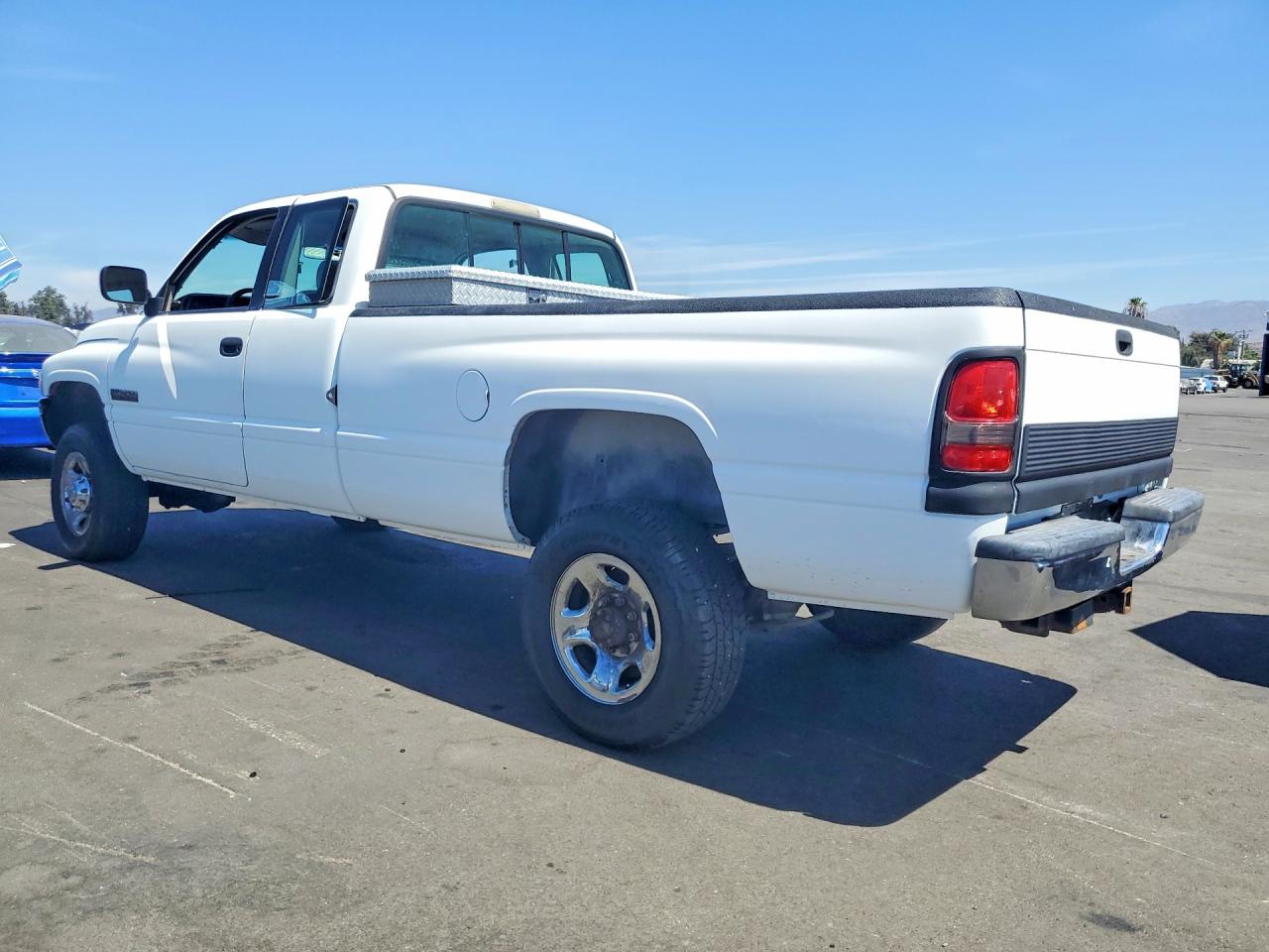 1996 Dodge Ram 2500 White vin: 3B7KF23C5TM138465