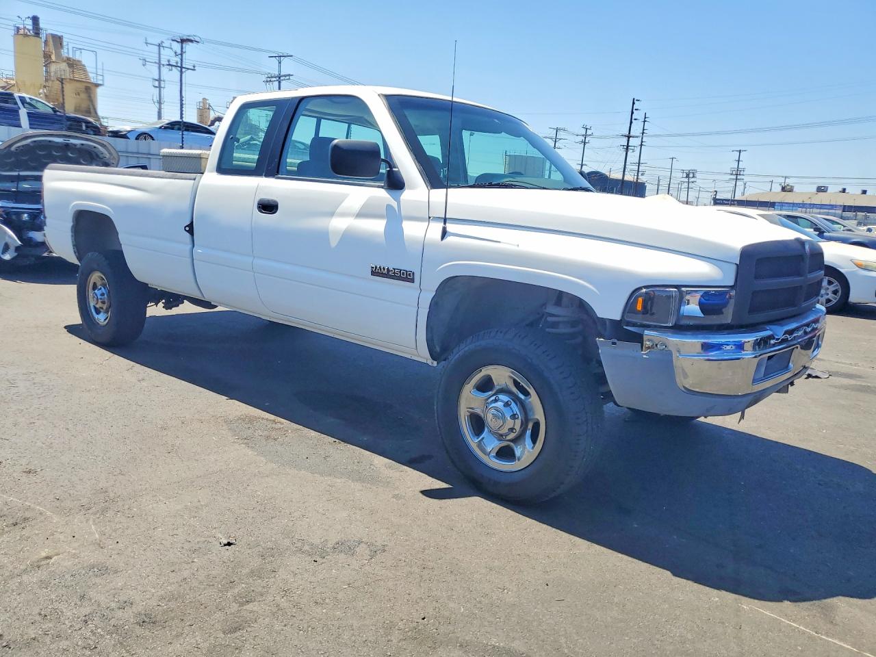 1996 Dodge Ram 2500 White vin: 3B7KF23C5TM138465