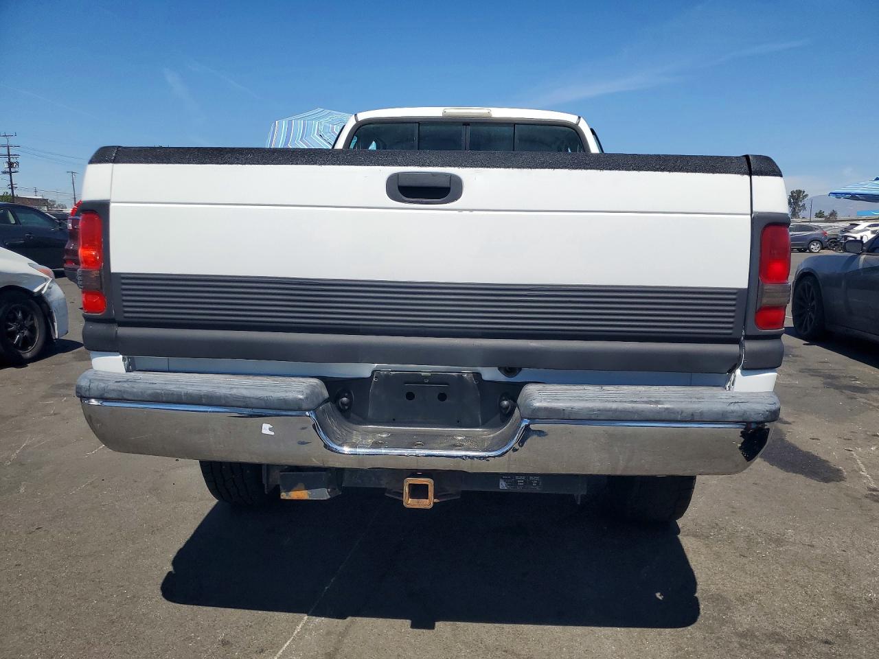 1996 Dodge Ram 2500 White vin: 3B7KF23C5TM138465