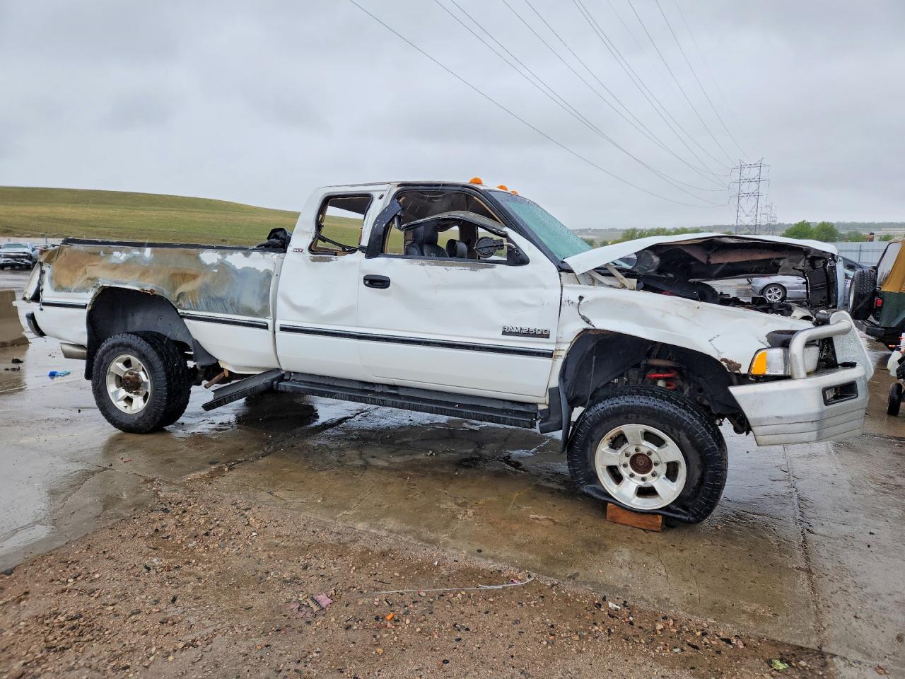 1997 Dodge Ram 2500 White vin: 3B7KF23D4VM543454