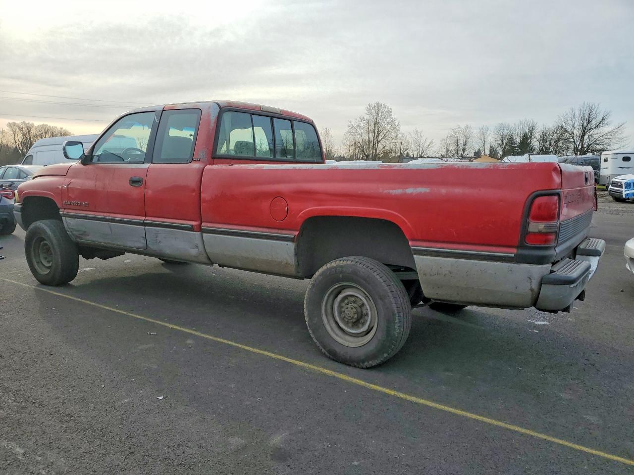 1996 Dodge Ram 2500 Red vin: 3B7KF23W3TM185116