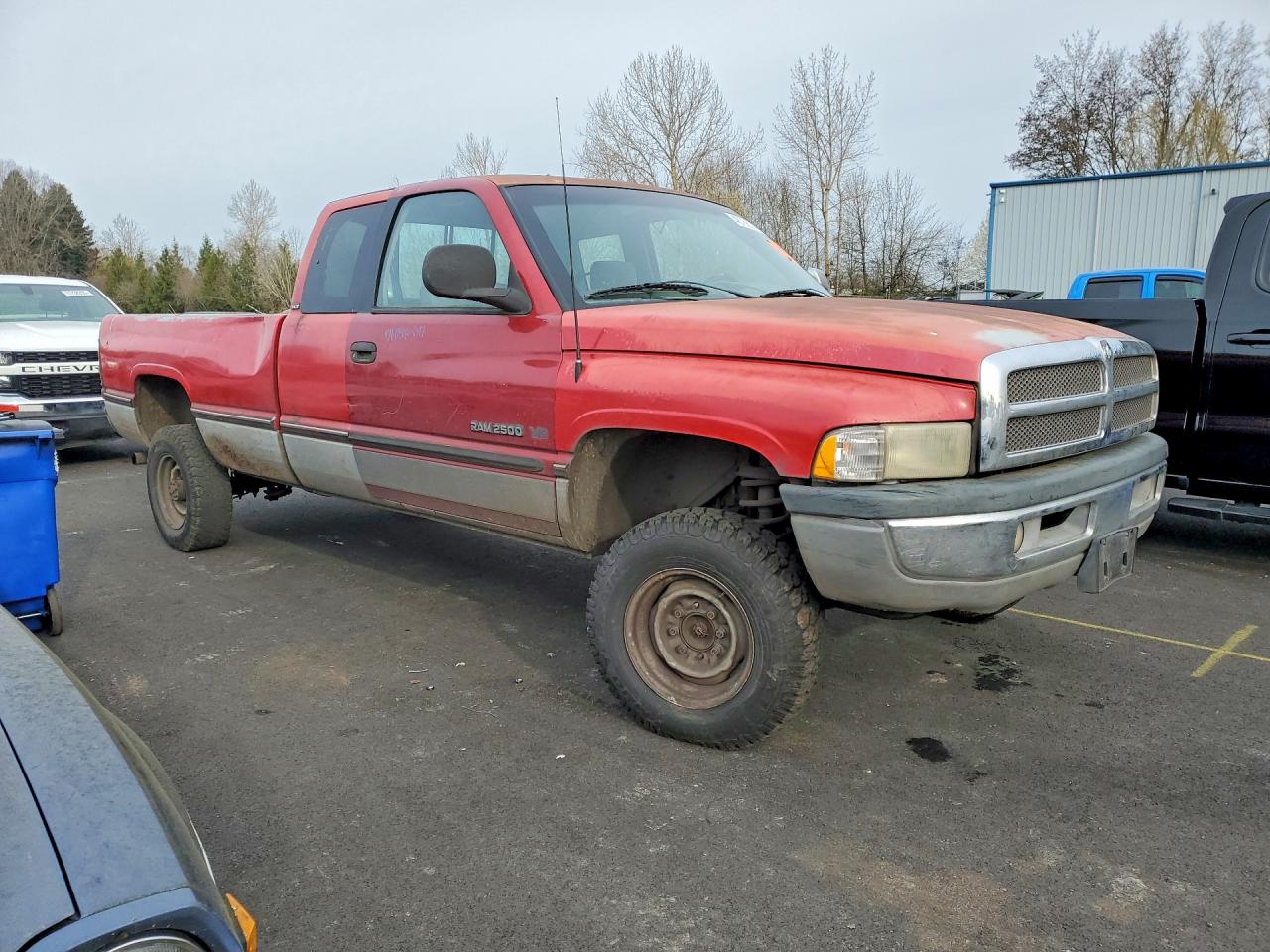 1996 Dodge Ram 2500 Red vin: 3B7KF23W3TM185116