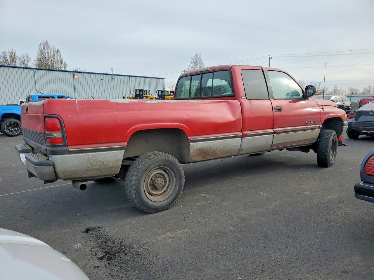 1996 Dodge Ram 2500 Red vin: 3B7KF23W3TM185116