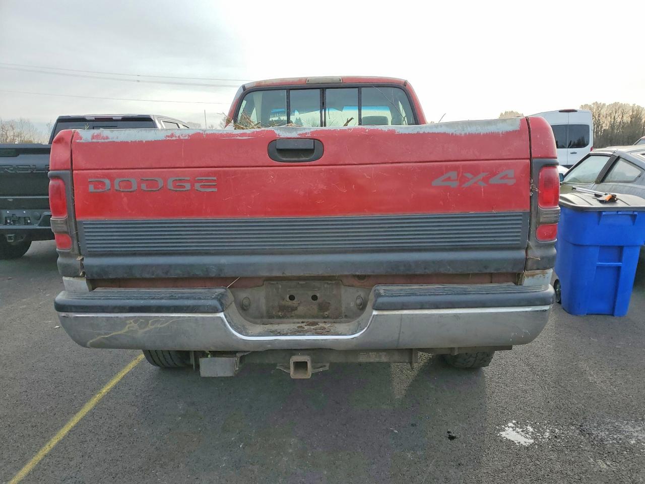 1996 Dodge Ram 2500 Red vin: 3B7KF23W3TM185116