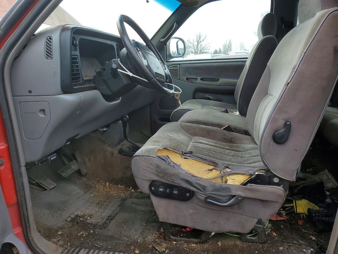 1996 Dodge Ram 2500 Red vin: 3B7KF23W3TM185116