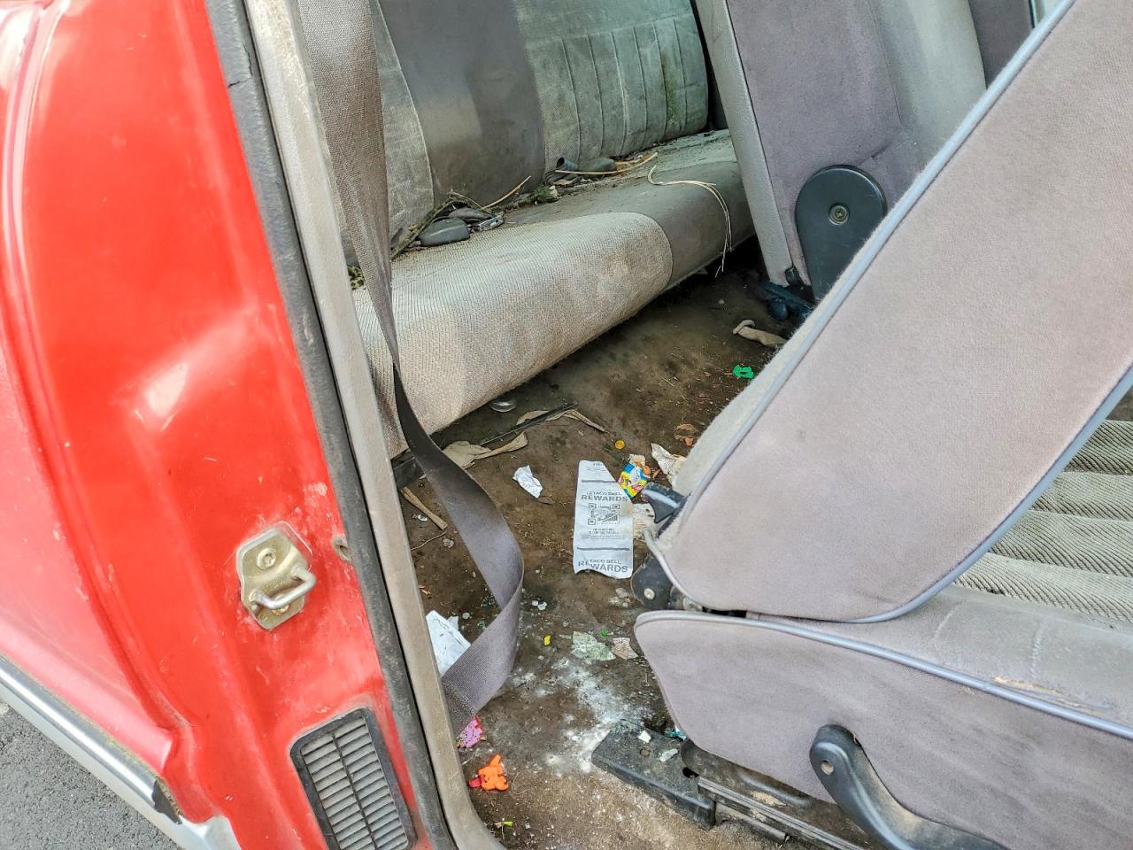 1996 Dodge Ram 2500 Red vin: 3B7KF23W3TM185116