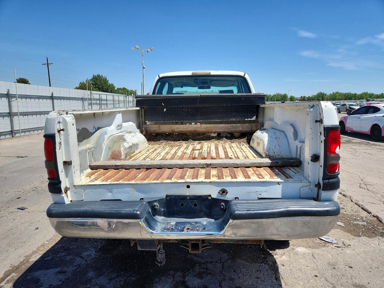 1995 Dodge Ram 2500 White vin: 3B7KF23WXSM139300