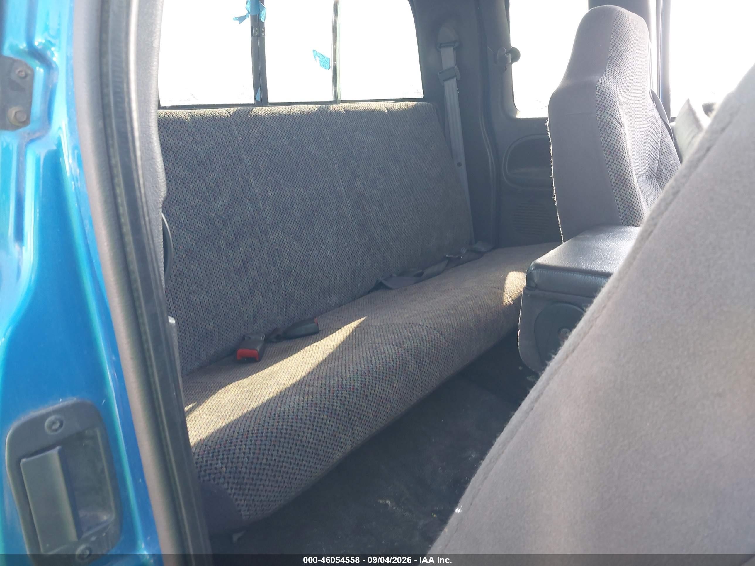 2000 Dodge Ram 2500 St Синий vin: 3B7KF23Z0YG112009