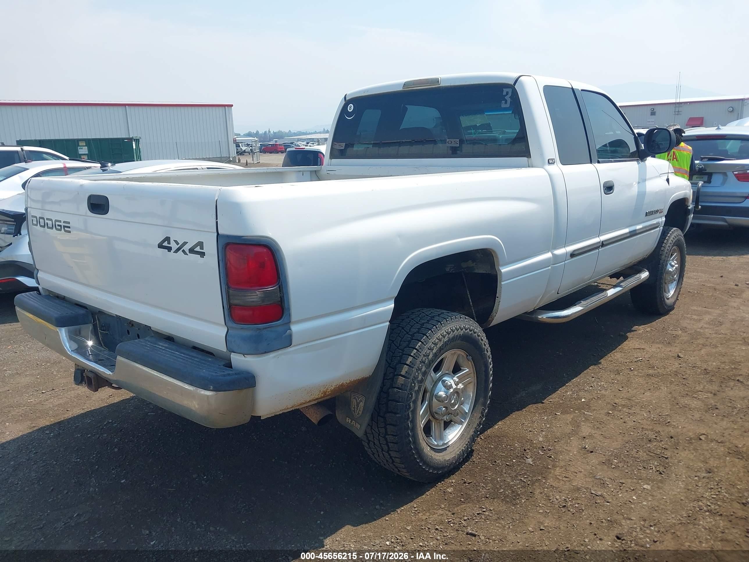 2002 Dodge Ram 2500 St White vin: 3B7KF23Z22M278993