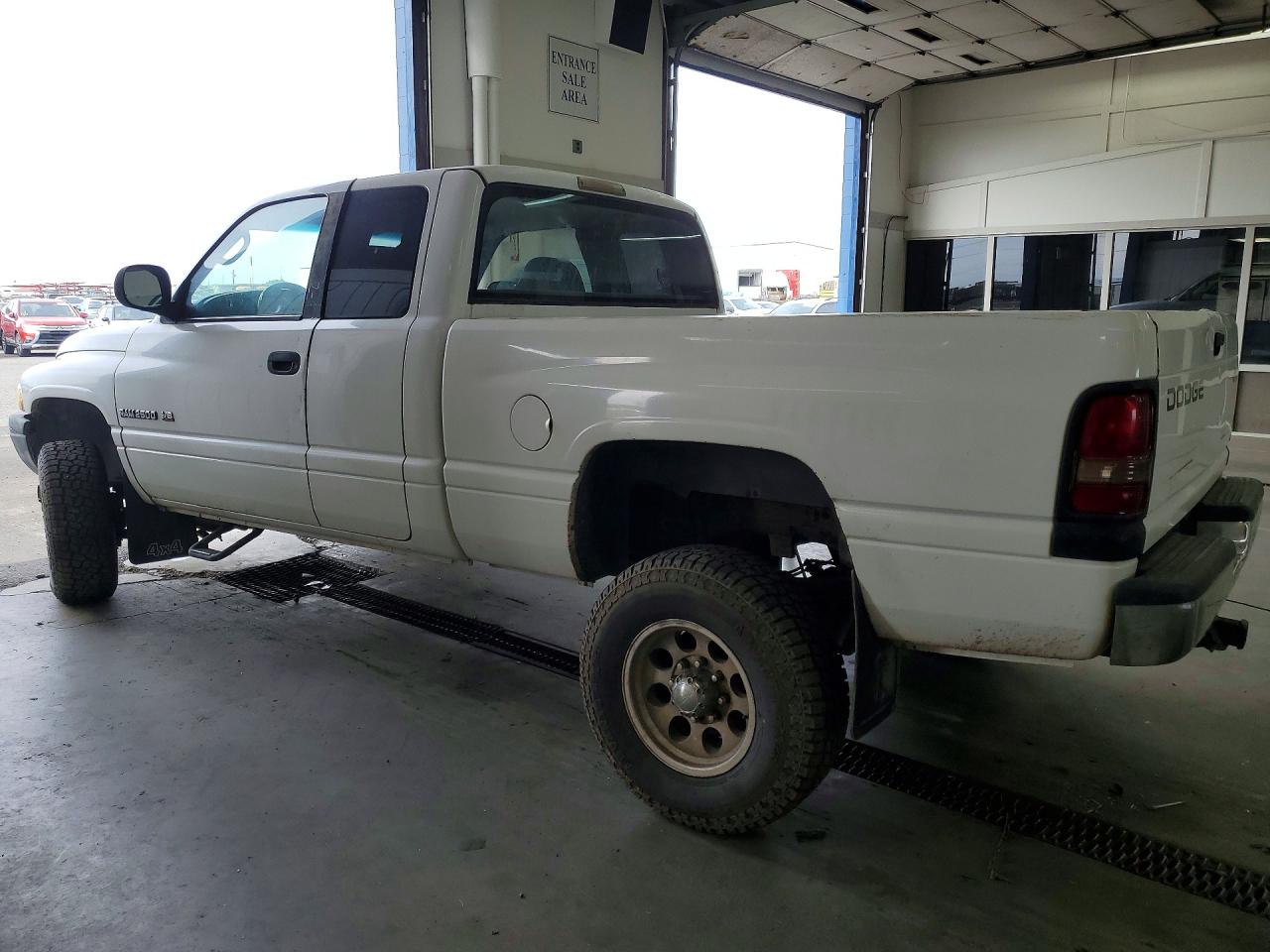 2000 Dodge Ram 2500 White vin: 3B7KF23Z4YG159530