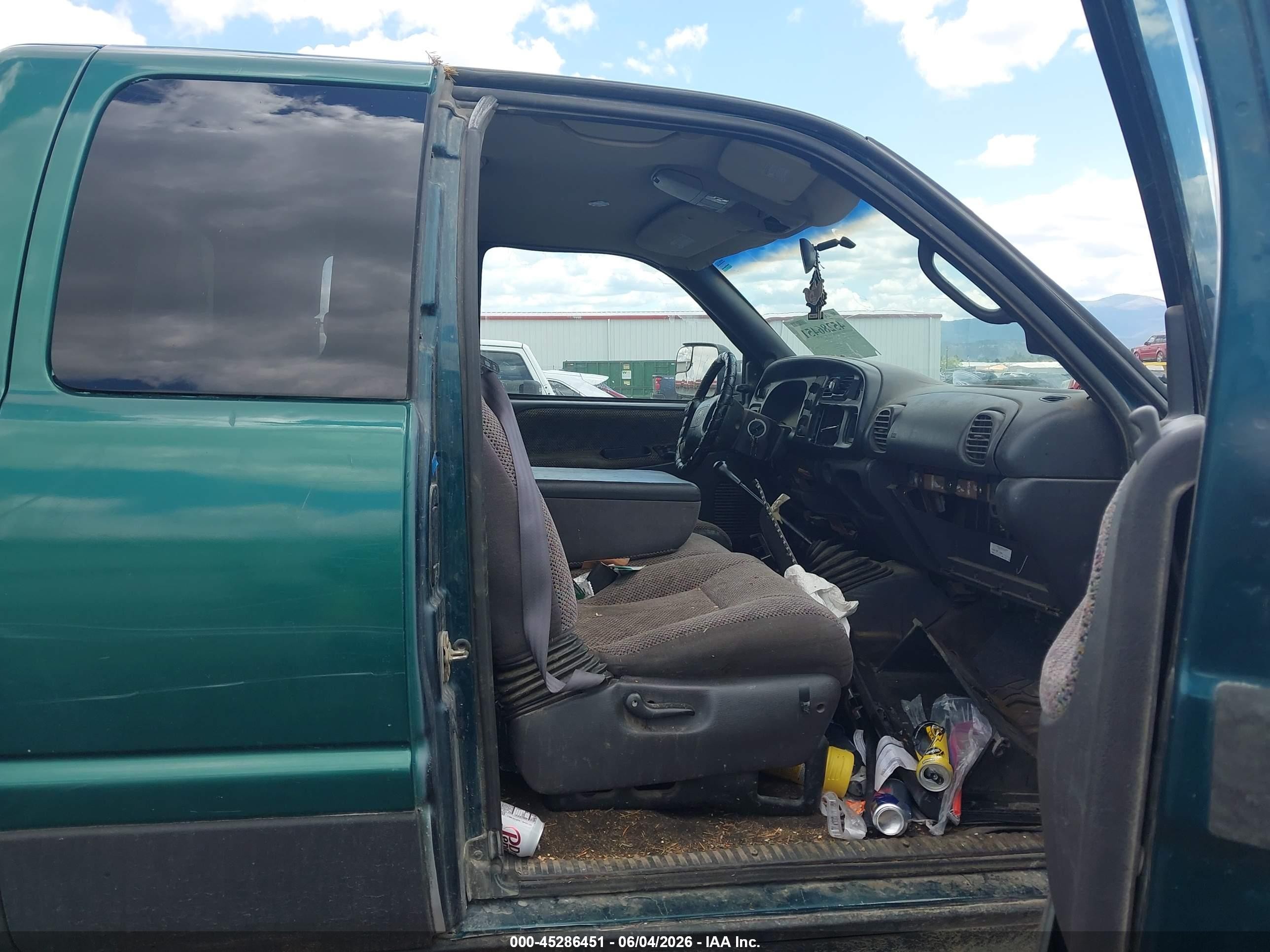 1999 Dodge Ram 2500 St Green vin: 3B7KF23Z8XG108269
