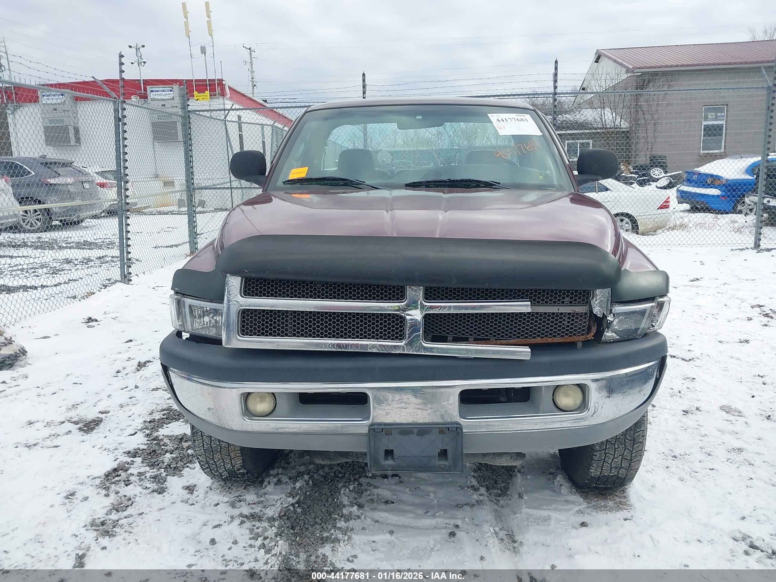 2000 Dodge Ram 2500 St Бордовый vin: 3B7KF26W5YM213680