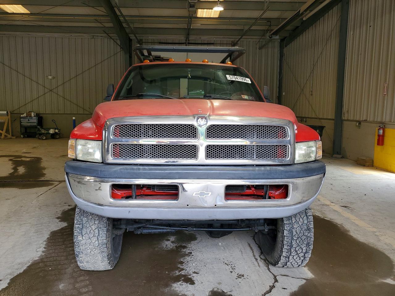 2002 Dodge Ram 2500 Красный vin: 3B7KF26Z52M207881