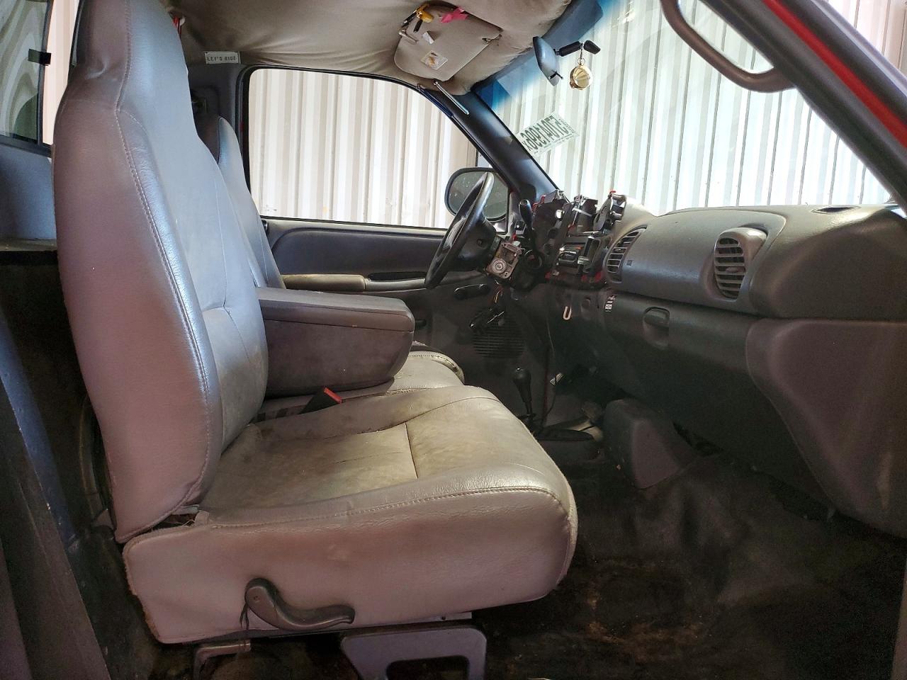 2002 Dodge Ram 2500 Красный vin: 3B7KF26Z52M207881