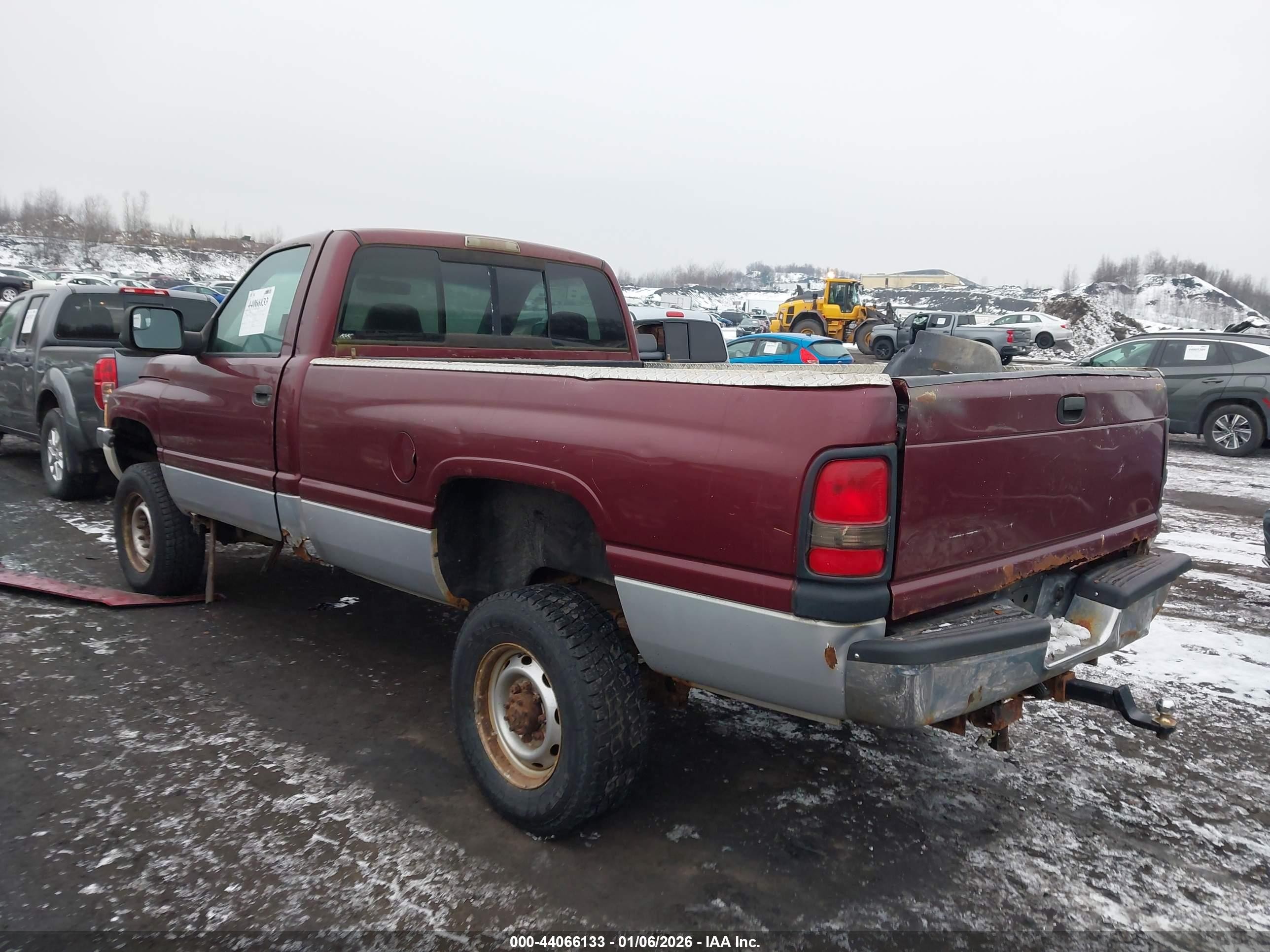 2000 Dodge Ram 2500 St Темно-бордовый vin: 3B7KF26Z5YM231588