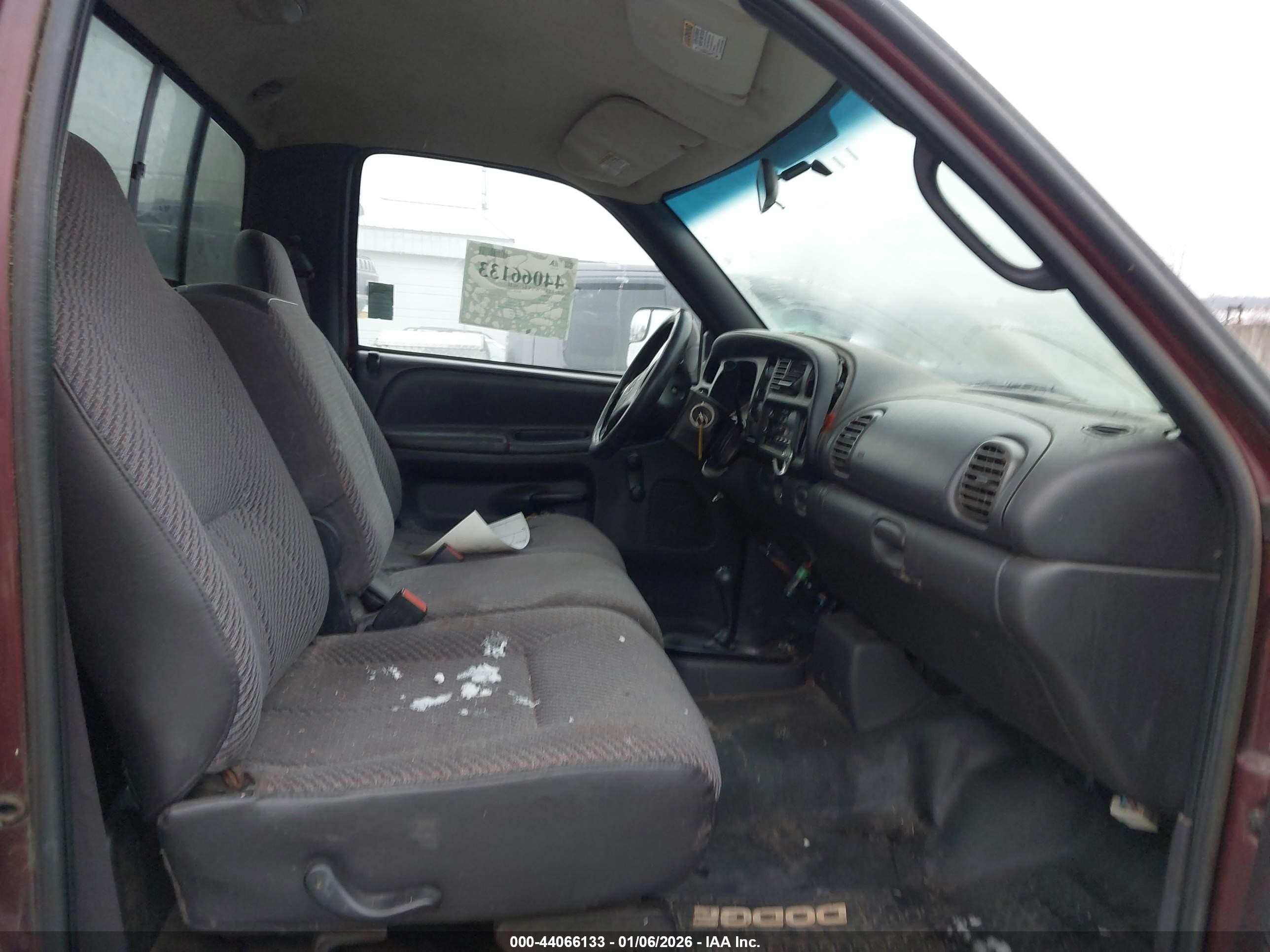 2000 Dodge Ram 2500 St Темно-бордовый vin: 3B7KF26Z5YM231588