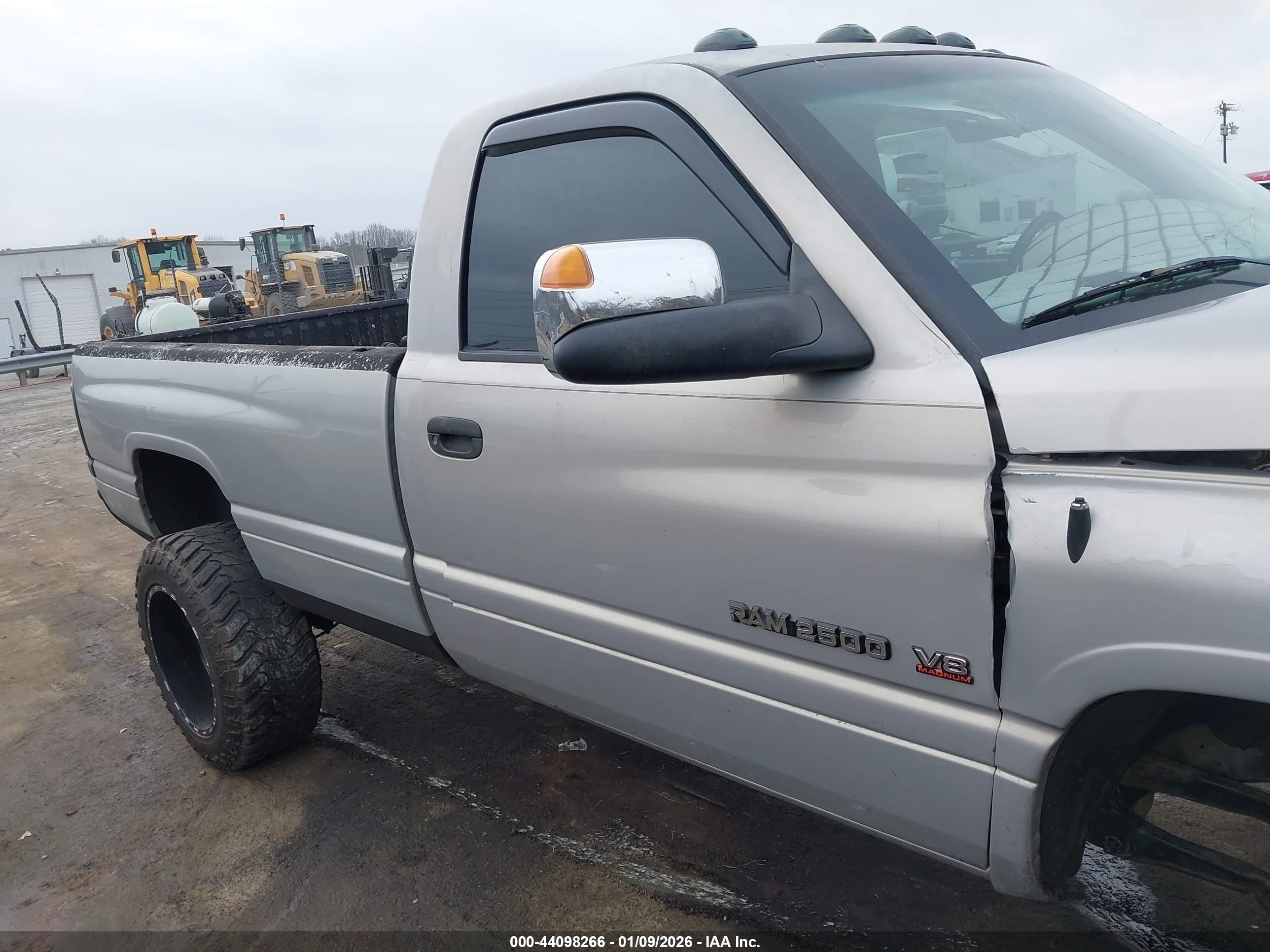 2000 Dodge Ram 2500 St Серебряный vin: 3B7KF26Z8YM226238
