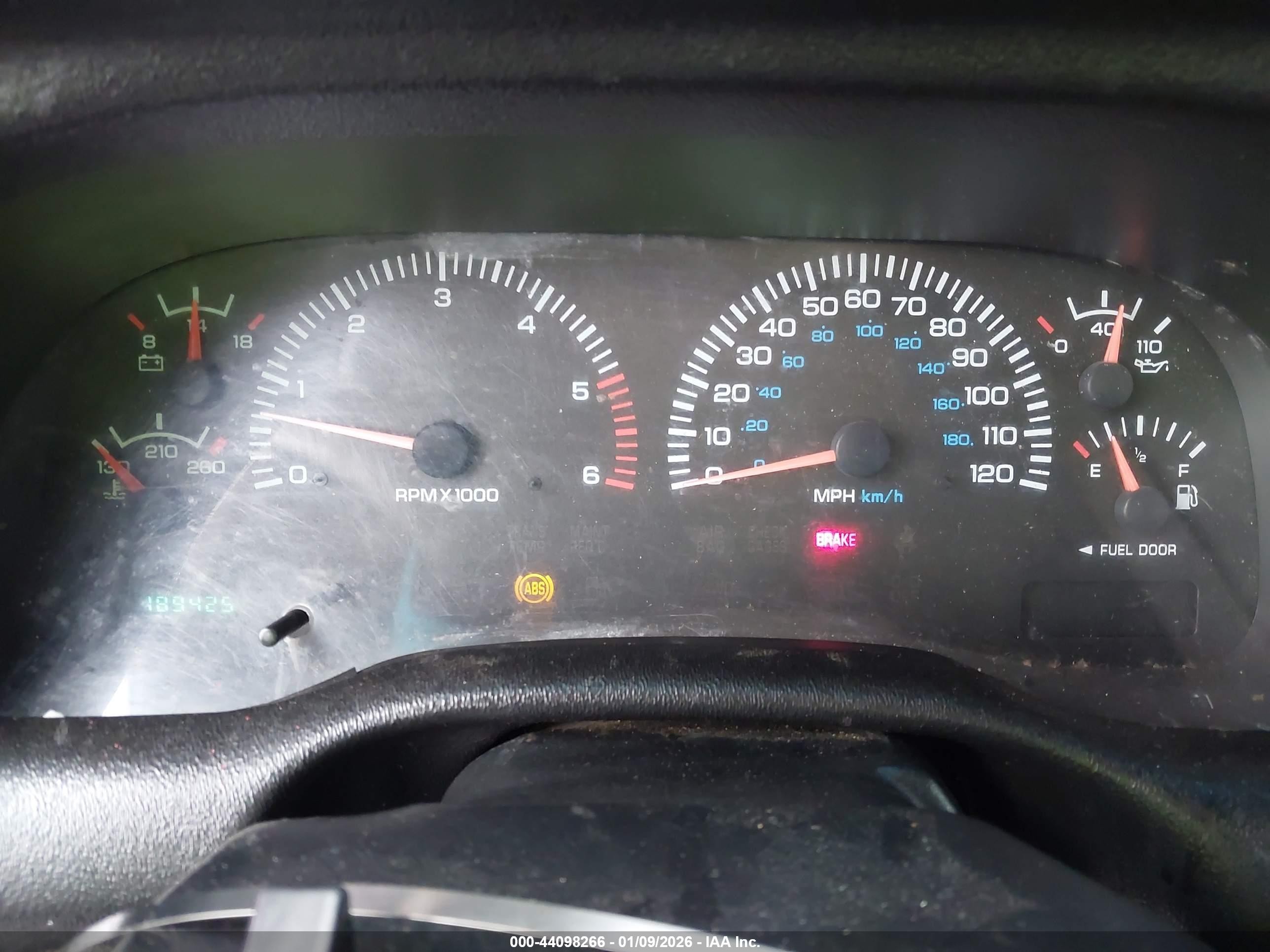 2000 Dodge Ram 2500 St Серебряный vin: 3B7KF26Z8YM226238