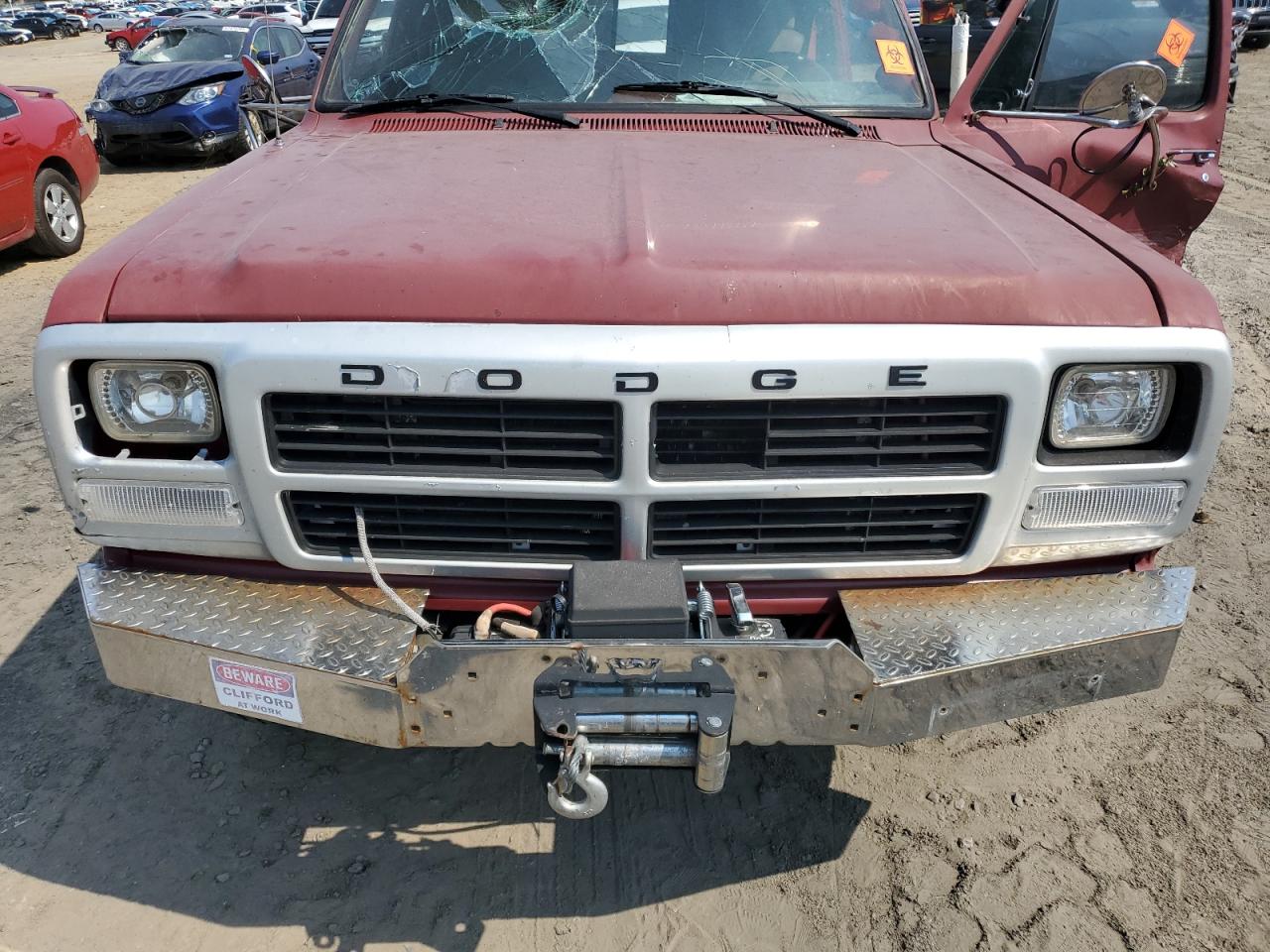 1992 Dodge W-series W200 Красный vin: 3B7KM23C1NM508562