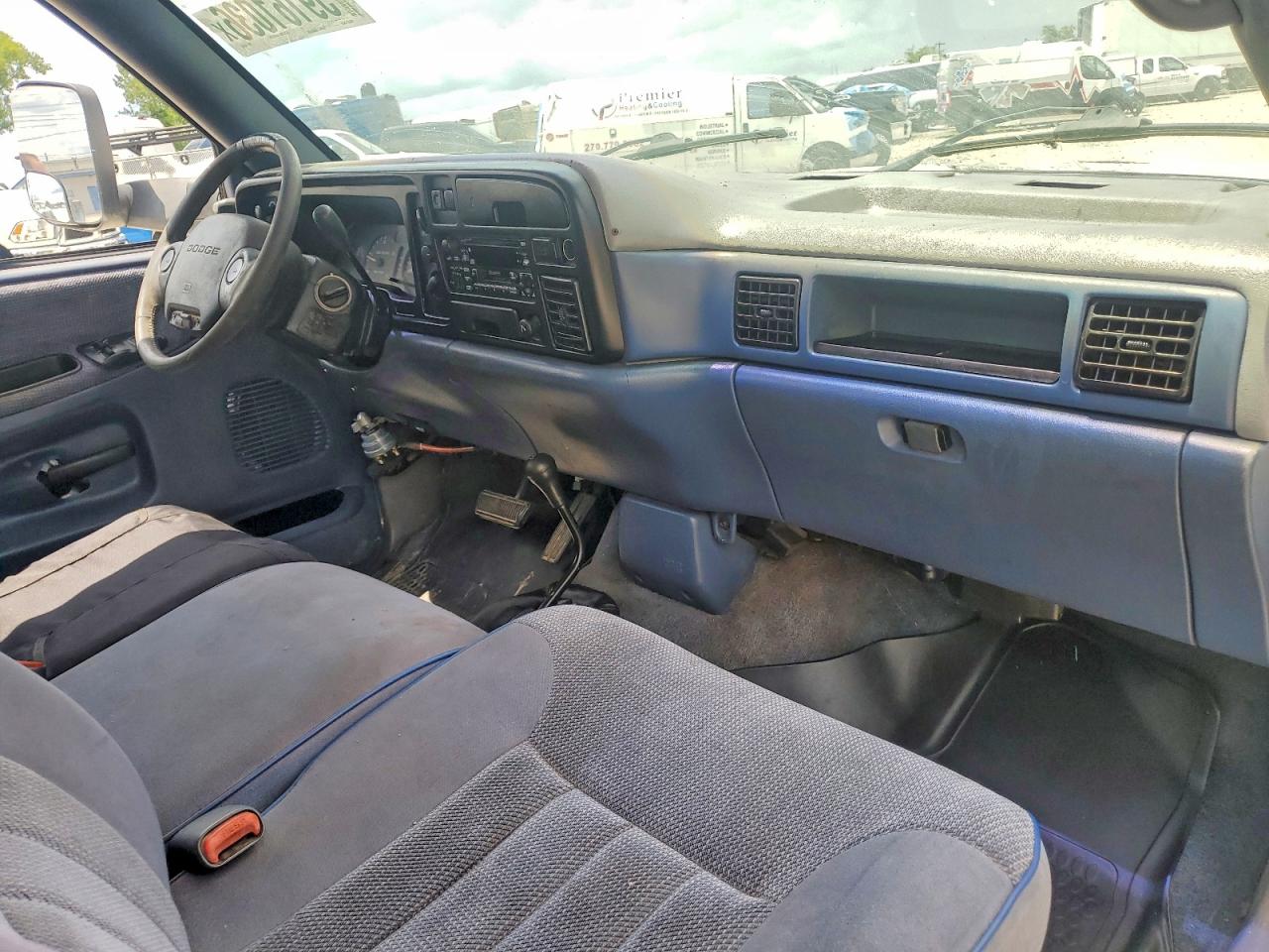 1995 Dodge Ram 3500 Белый vin: 3B7MF33C8SM159162